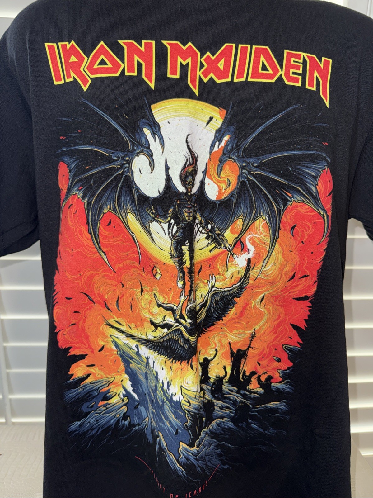 IRON MAIDEN Small 2018/19 LEGACY OF THE BEAST Flight Of Icarus Tour Shirt New gallery