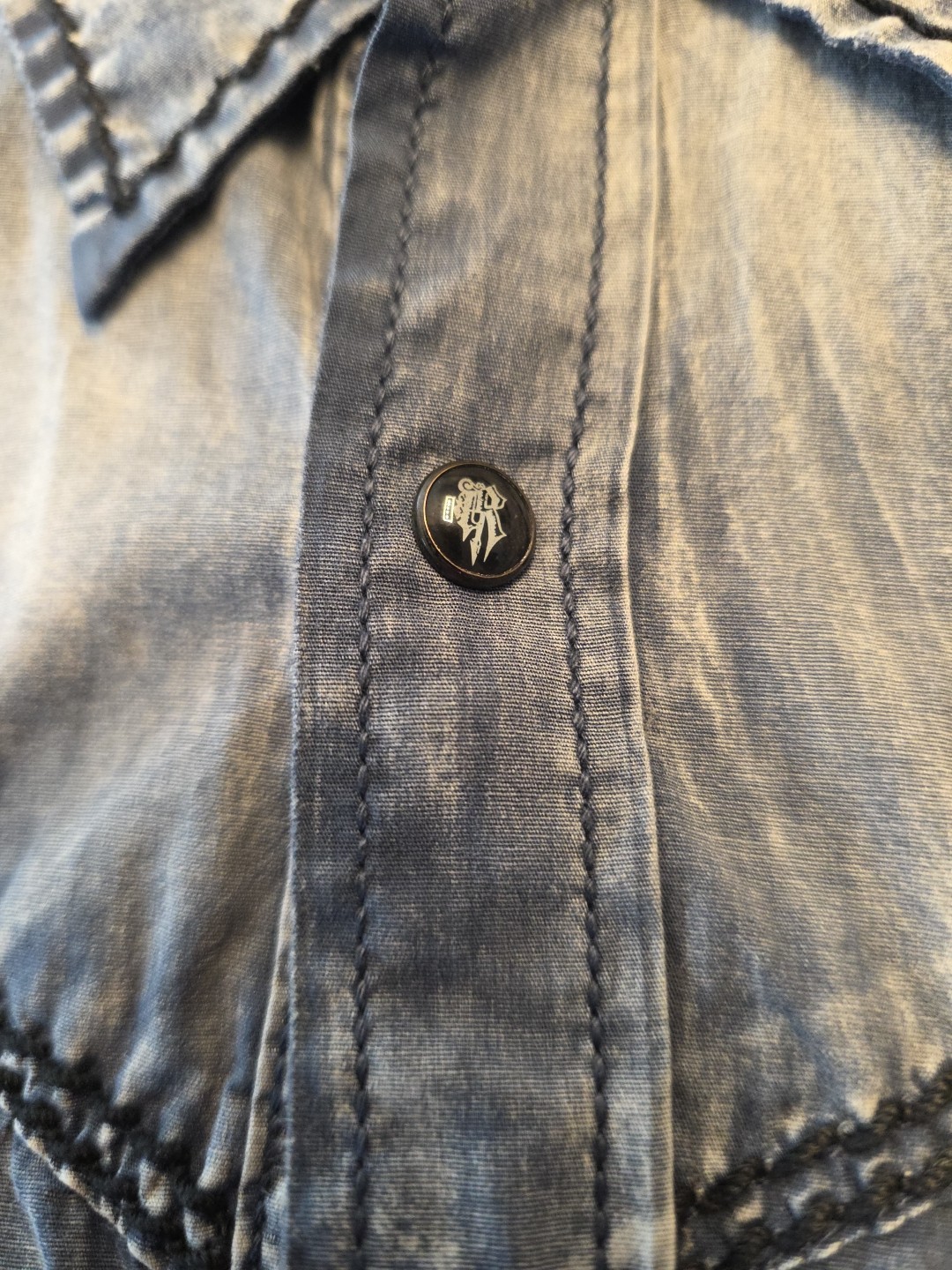 Nwot ROAR Buckle Mens L Signature Short Sleeve Button Down Shirt Embroidered O80 gallery
