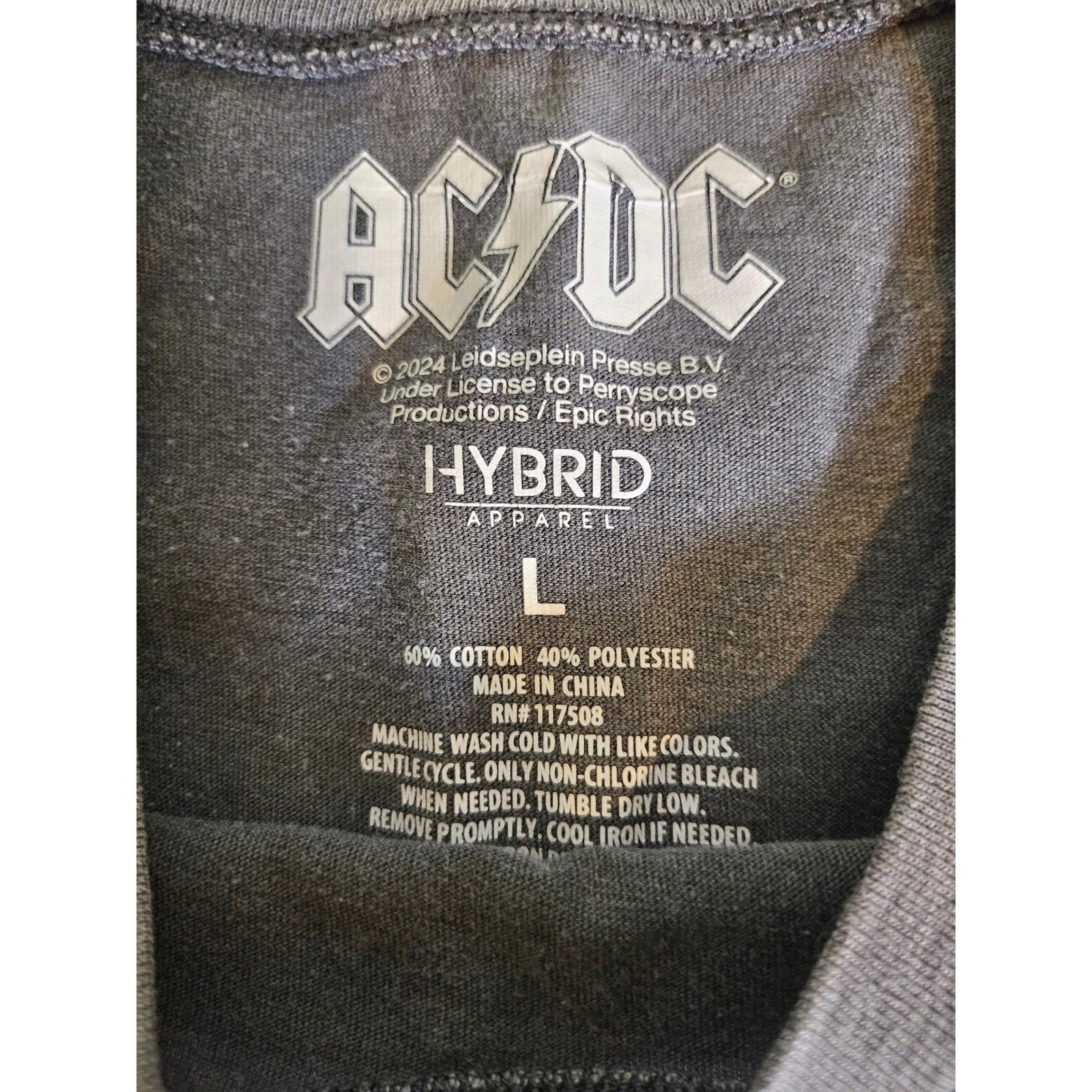 AC/DC Graphic T-Shirt Mens Large Gray High Voltage 1976 European Tour Band Tee gallery