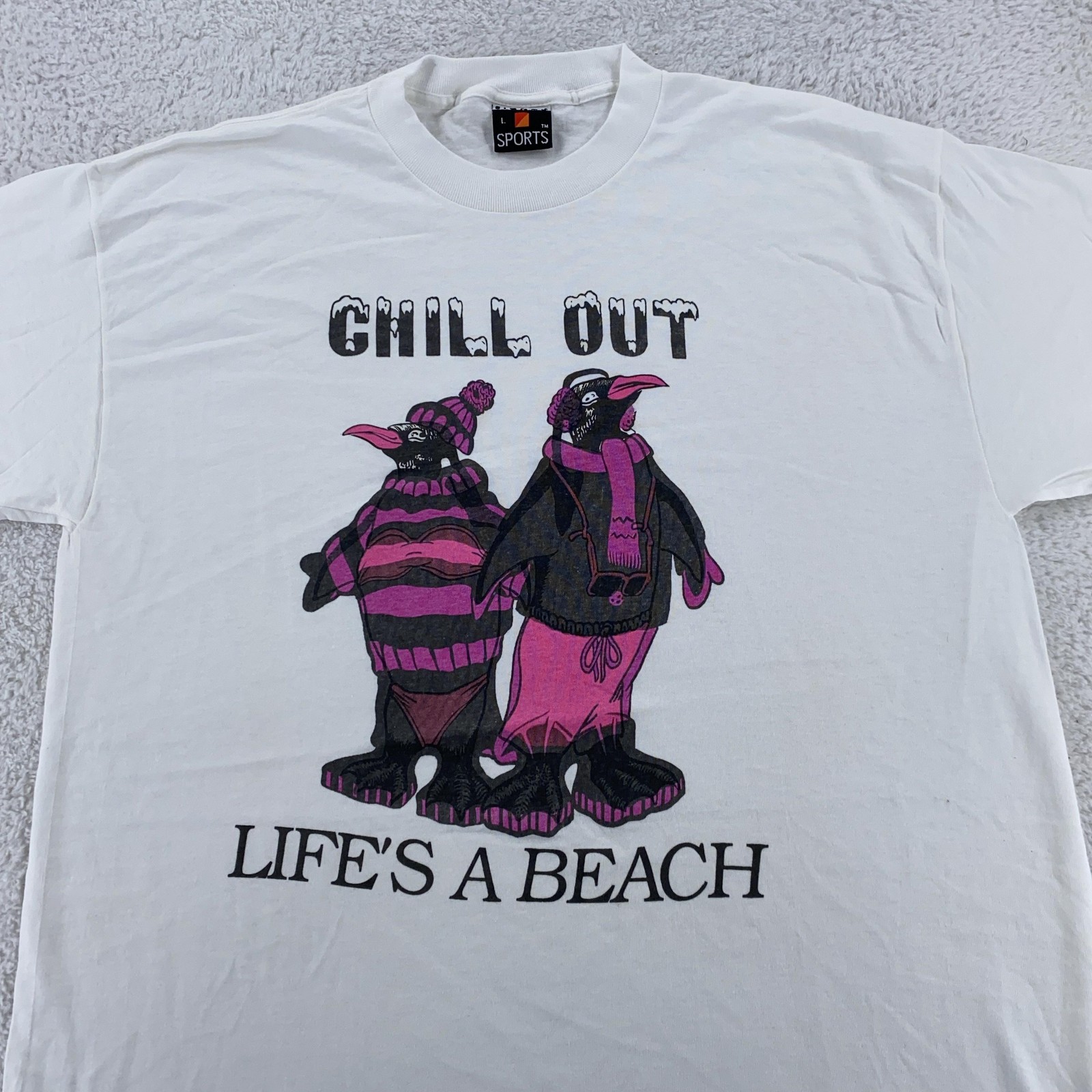 Vintage 90s Heat Color Changing Chill Out Life's a Beach T-Shirt Large Penguin gallery