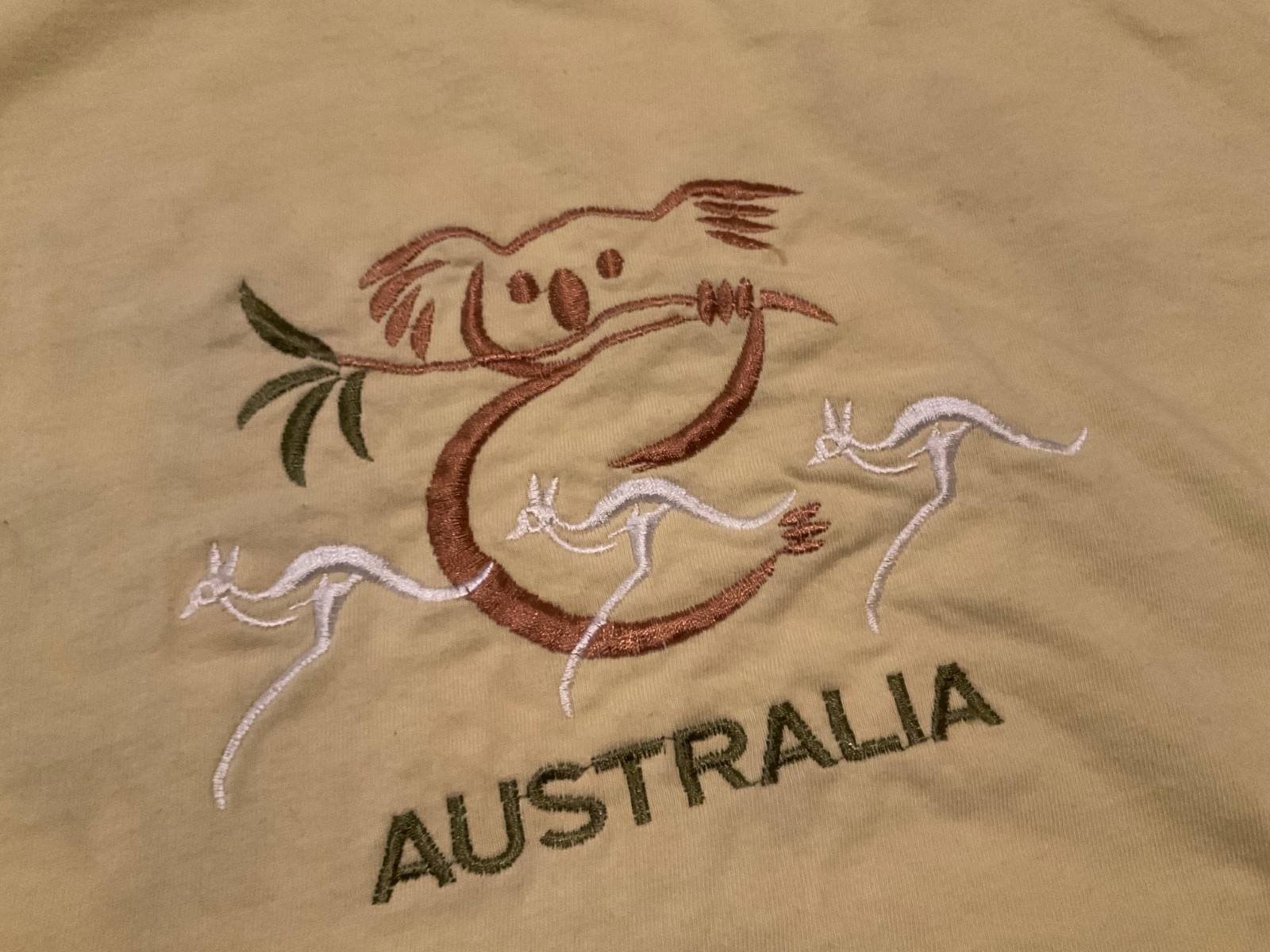 AUSDREAM AUSTRALIA KOALA EMBROIDERED GRAPHIC T-SHIRT ( MENS M ) YELLOW TONE gallery