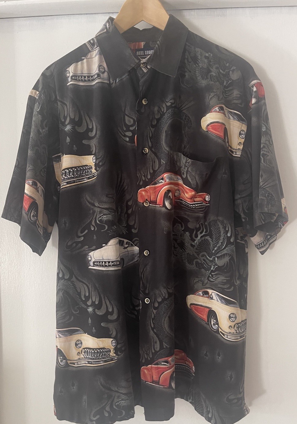 Men’s Medium Pit 25” Reel Legends Classic Cars Shirt