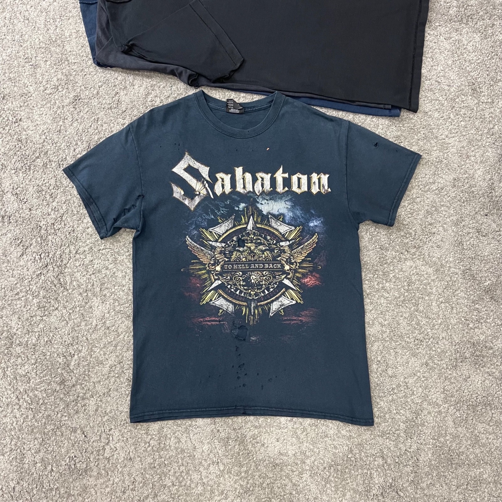 Vintage Sabaton TO HELL AND BACK fadedBlack T-Shirt Size M distressed gallery