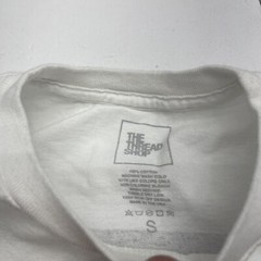 The Thread Shop White Medalll En El Mapa Graphic T Shirt Adults Size Small