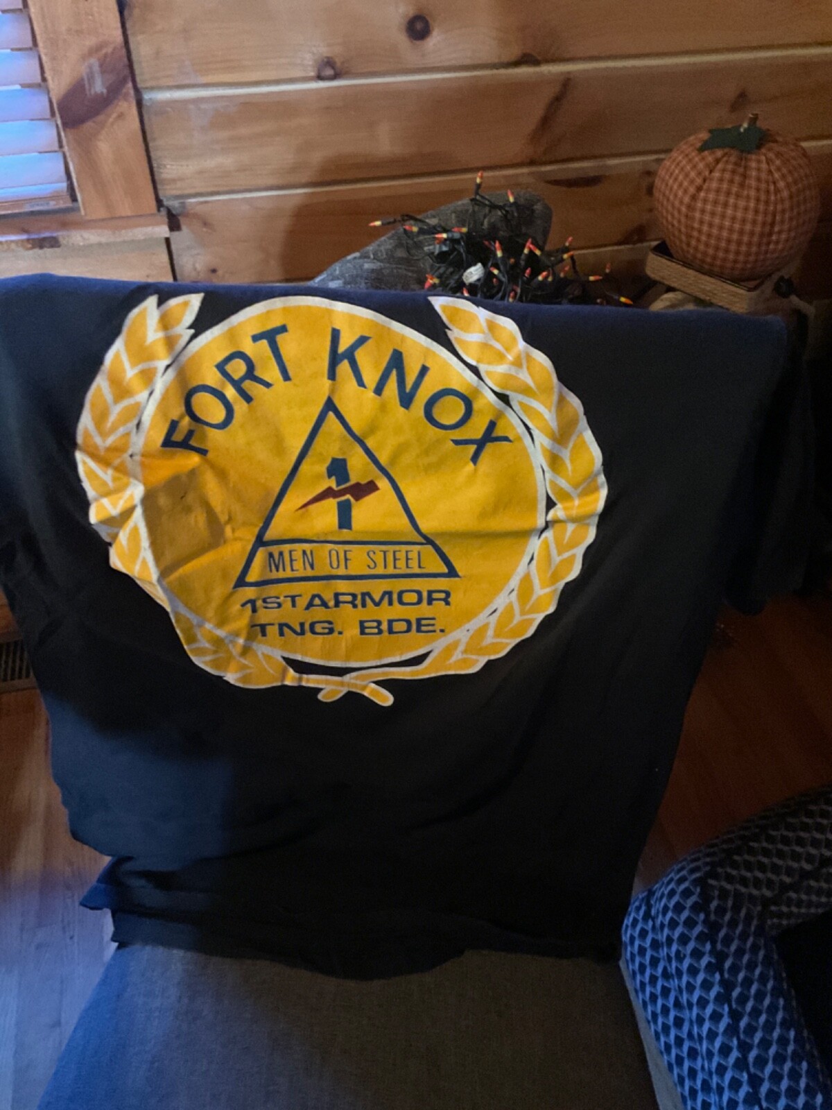 VINTAGE FT KNOX 1ST ARMOR TNG.BRIGADE MEN OF STEEL T-SHIRT SIZE X-LARGE