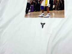 Nike Kobe Bryant Max90 81 Points White Tee Shirt IO1150-100 Size XL Loose Fit