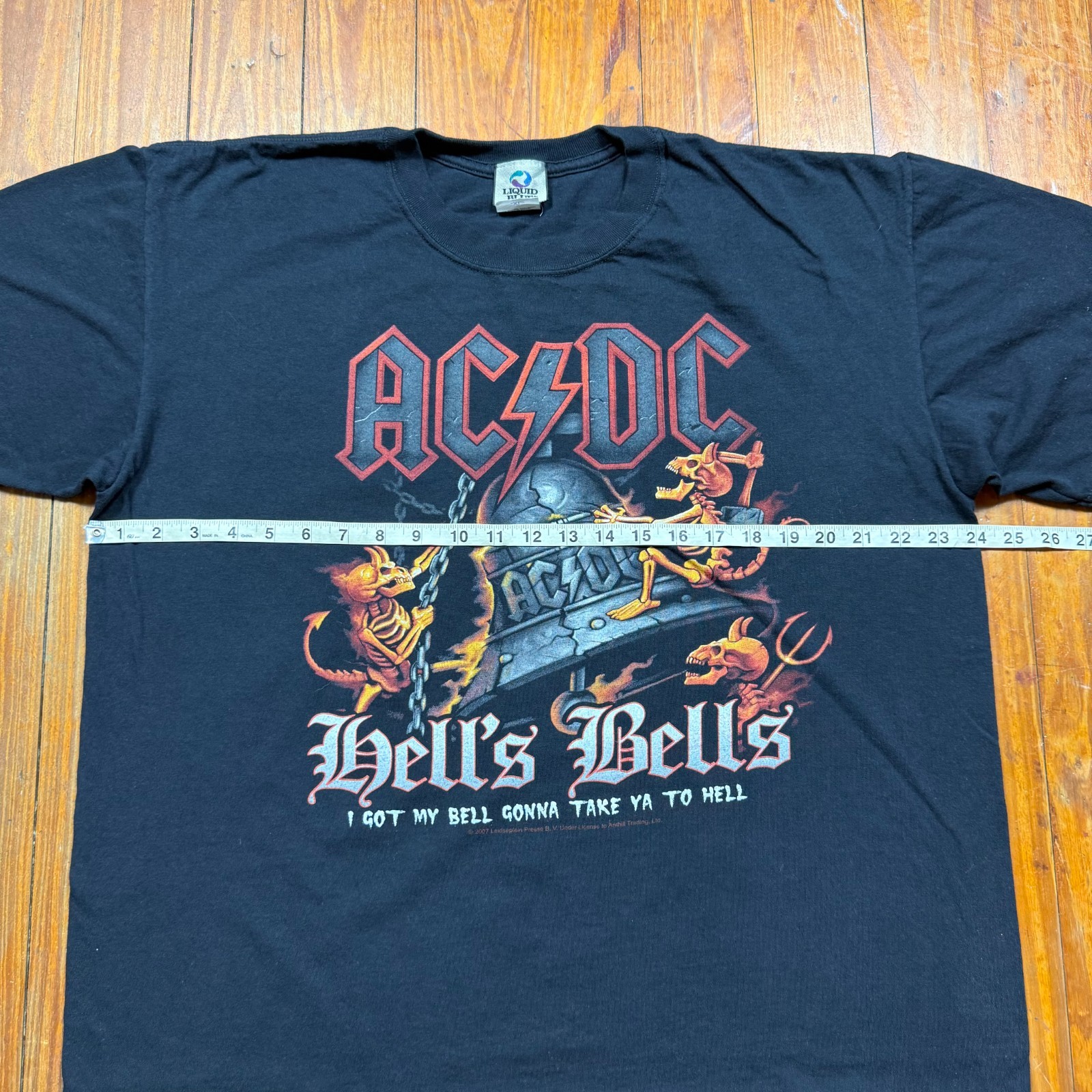 Vintage ACDC Shirt Mens Size XL Black Liquid Blue Hell's Bells 2007 gallery