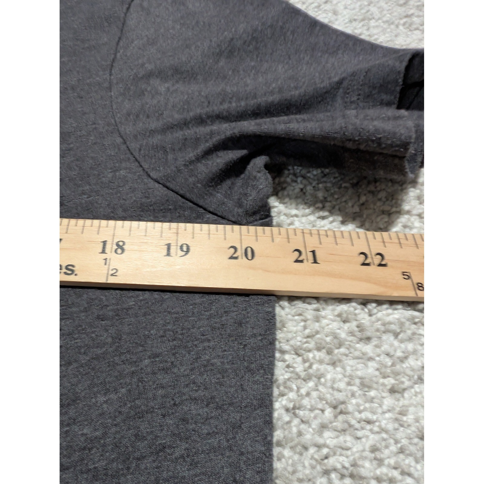 T-Shirt Men M Gray Bob Cat Flashlight Crackers Graphic Vintage Style Tee No Tag gallery
