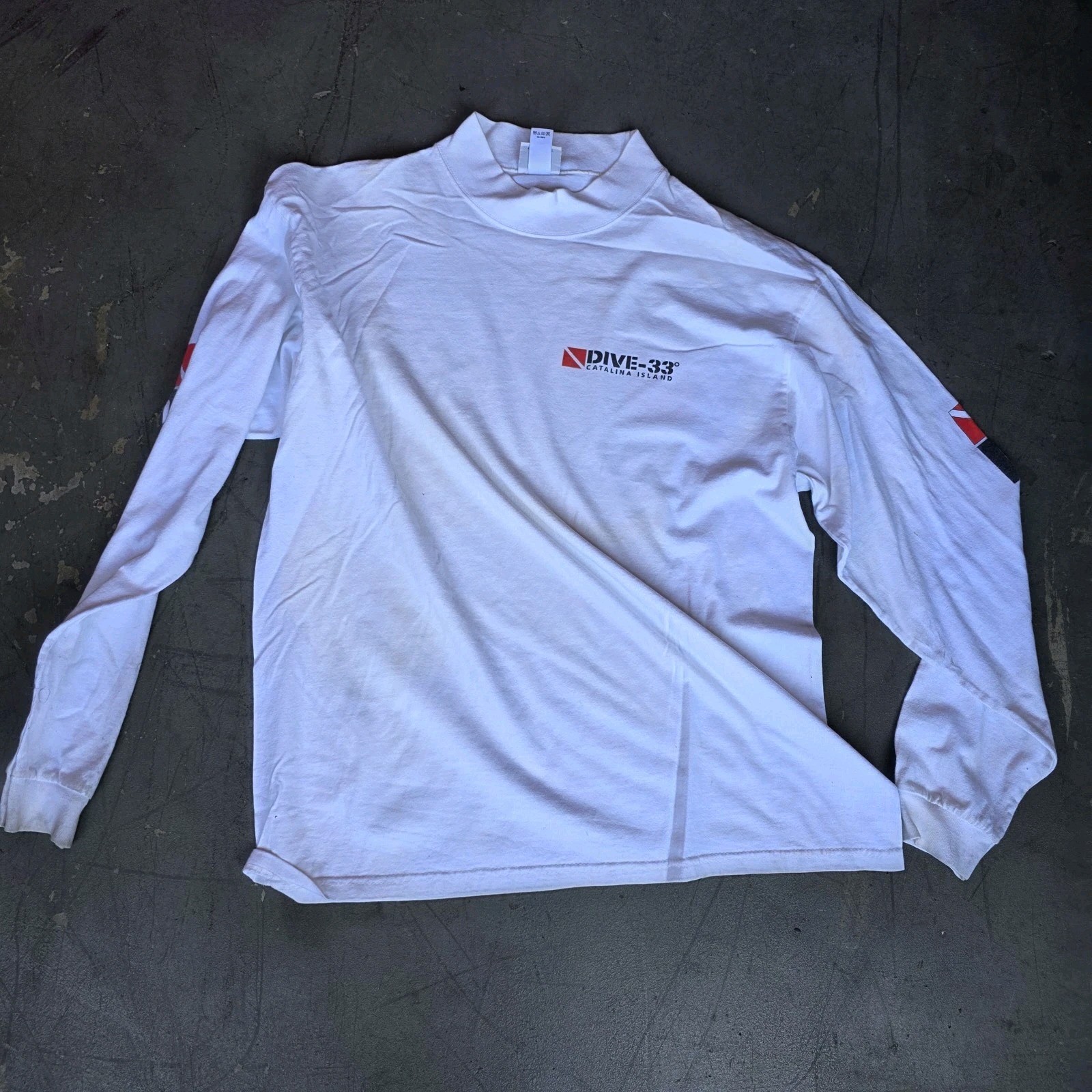 DIVE 33 CATALINA ls t-shirt tee shirt Sz. L gallery