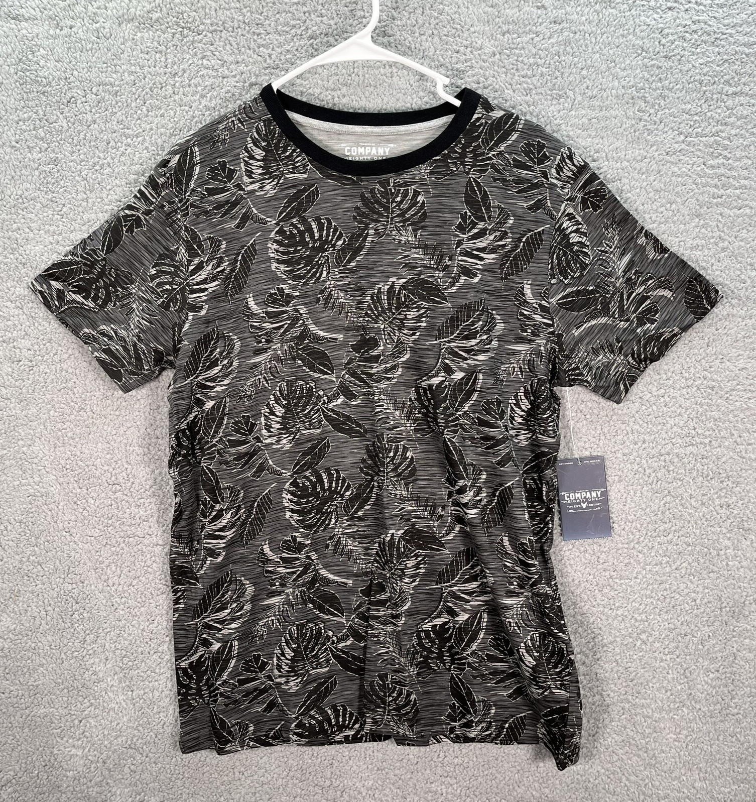 Trademark Company 81 Shirt Adult Medium Gray Black Preppy Casual Aloha Beach