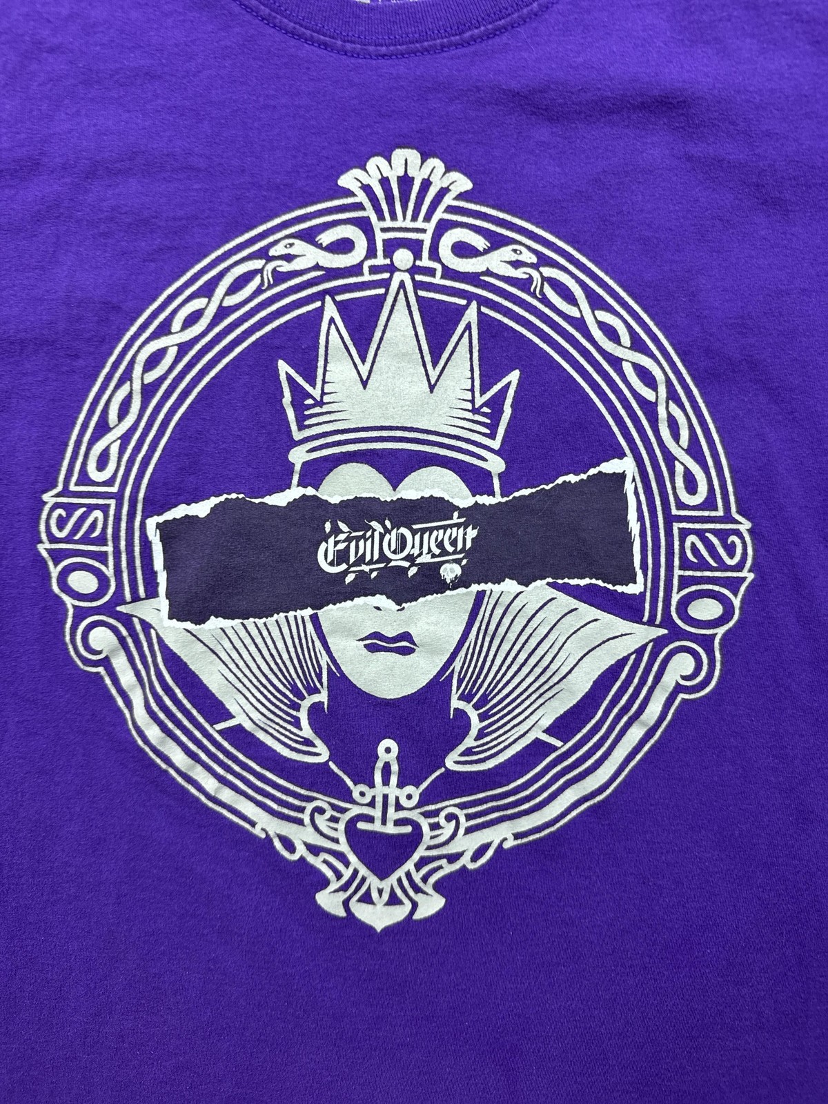 Disney Villains Shirt Mens M Purple Evil Queen Lootwear Exclusive Tagless gallery