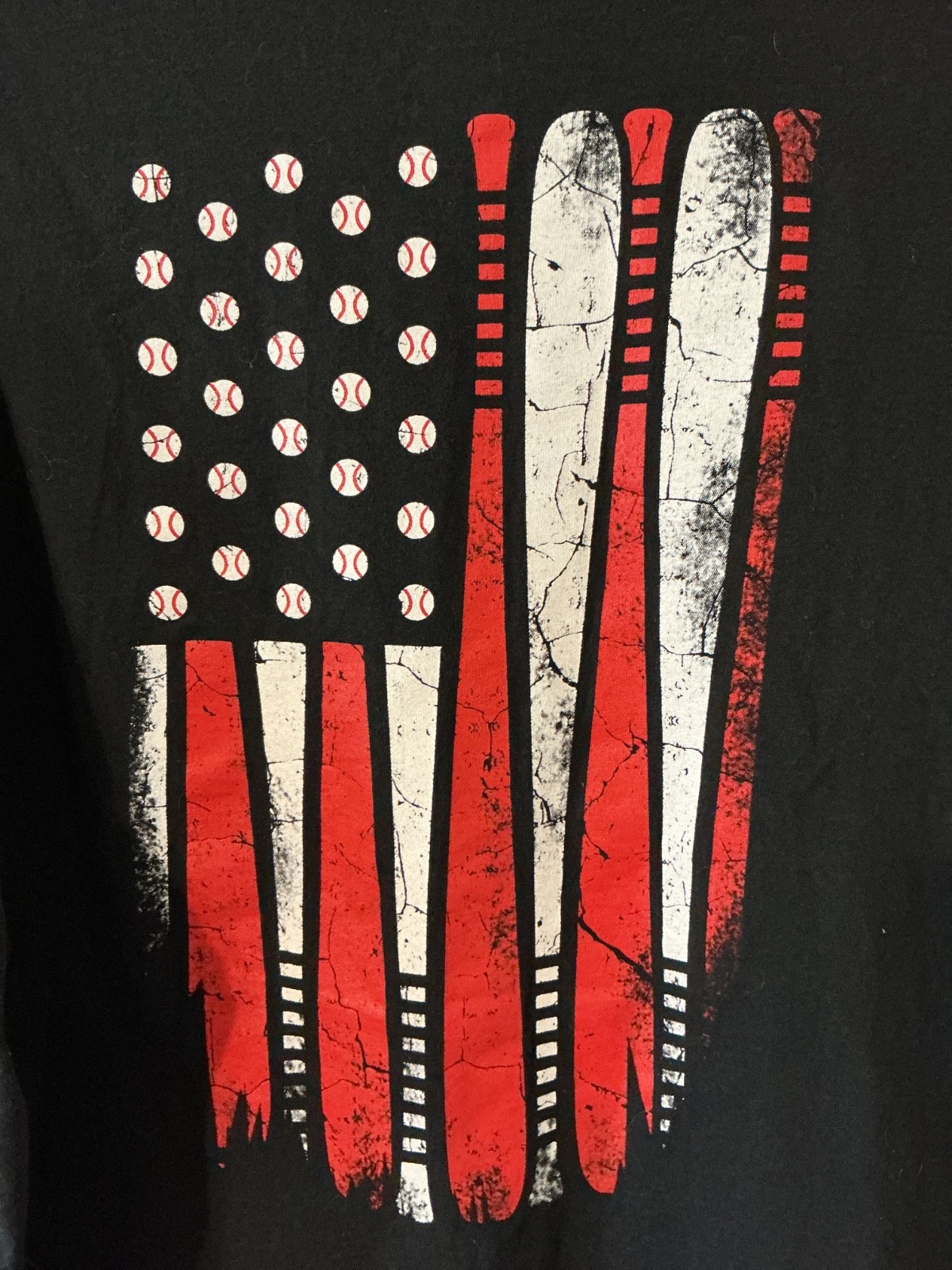 Cincinnati Reds t-shirt, size XL, US flag with baseballs, black gallery