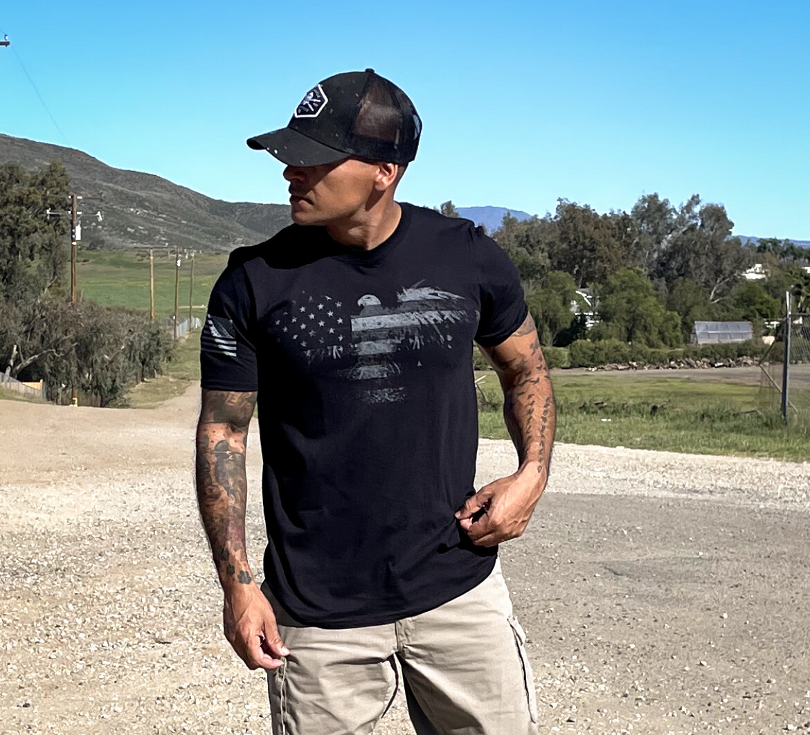 USA Eagle Flag T Shirt Distressed Patriotic American Tee S - XXL gallery