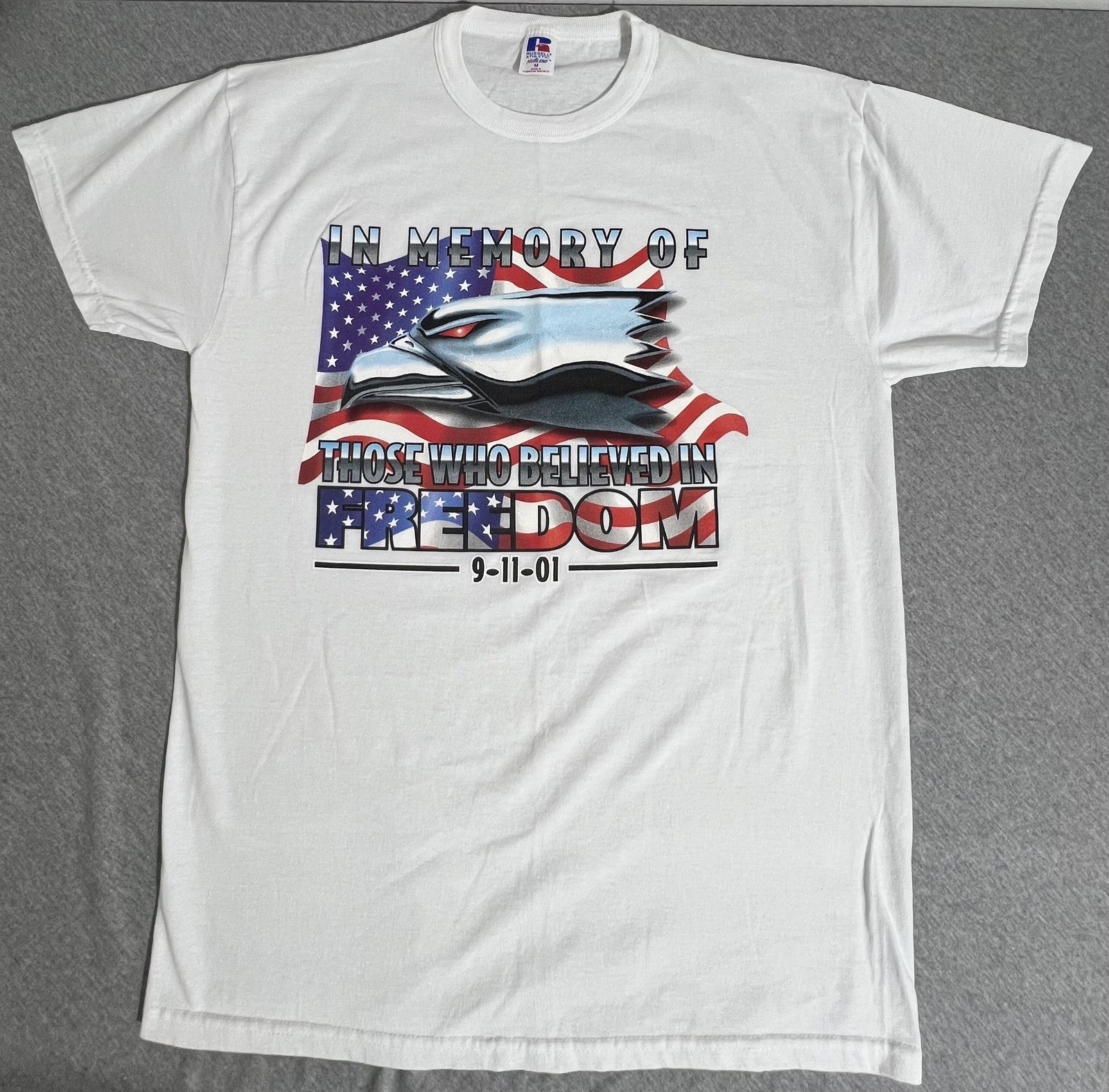 Vintage Russell Athletic Shirt Mens Medium White 9-11 Eagle American Flag 00s gallery