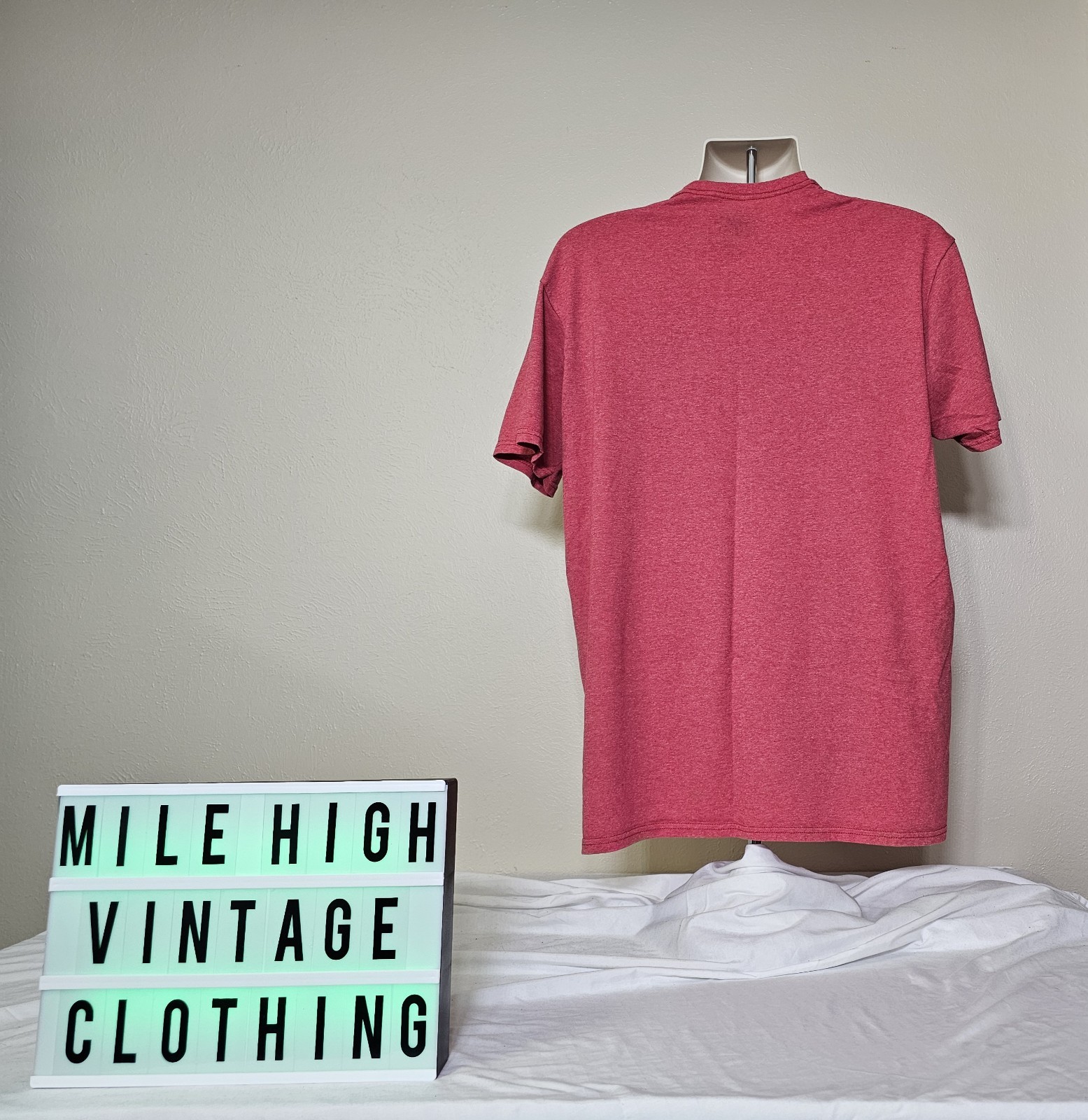 Retro Men's MTV Shirt XL Music Television Red Tee 80s Style Pop Culture gallery