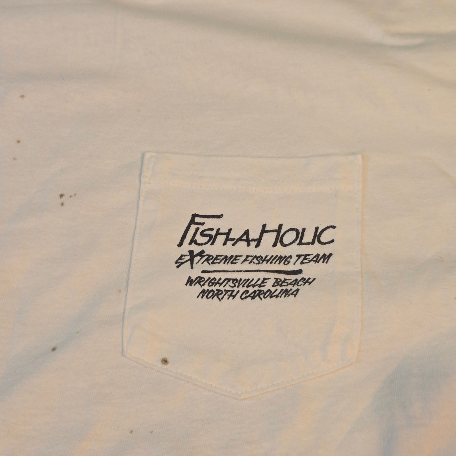 Vintage Fish-A-Holic T-Shirt XL Fisherman Tee White Wrightsville Beach 90s 22x29 gallery
