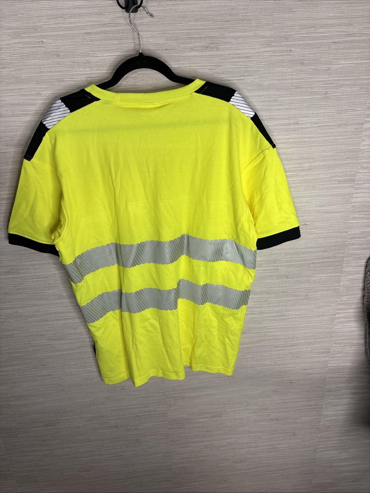 Portwest Yellow Reflective T-Shirt Sz. XL New With Tags gallery