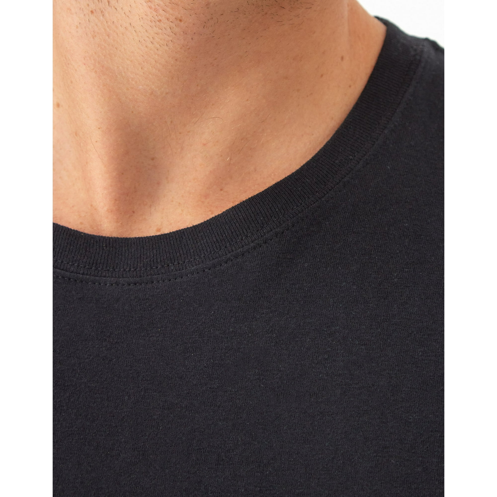 Hanes Men’s Stretch Crewneck Super Soft T-Shirts Moisture-Wicking, 3-Pack: M-2XL gallery