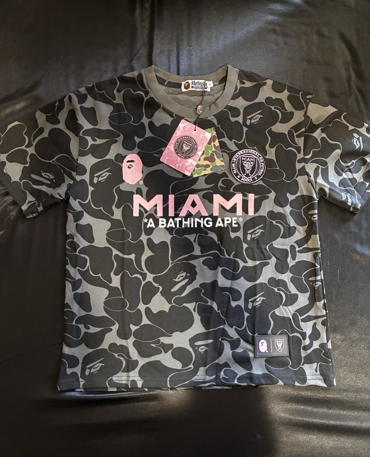A Bathing Ape BAPE x Inter Miami T-Shirt M-Size Pink/Black gallery