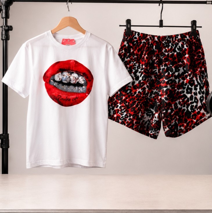 Teens Graphic Print Crew Neck Short Sleeve T-Shirt + Leopard Print Shorts S/M gallery