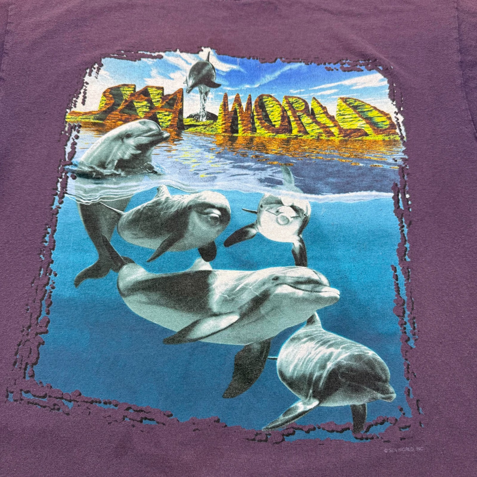 Vintage 90s Sea World Dolphins Ocean Graphic Souvenir T-Shirt Men's - Size Large gallery