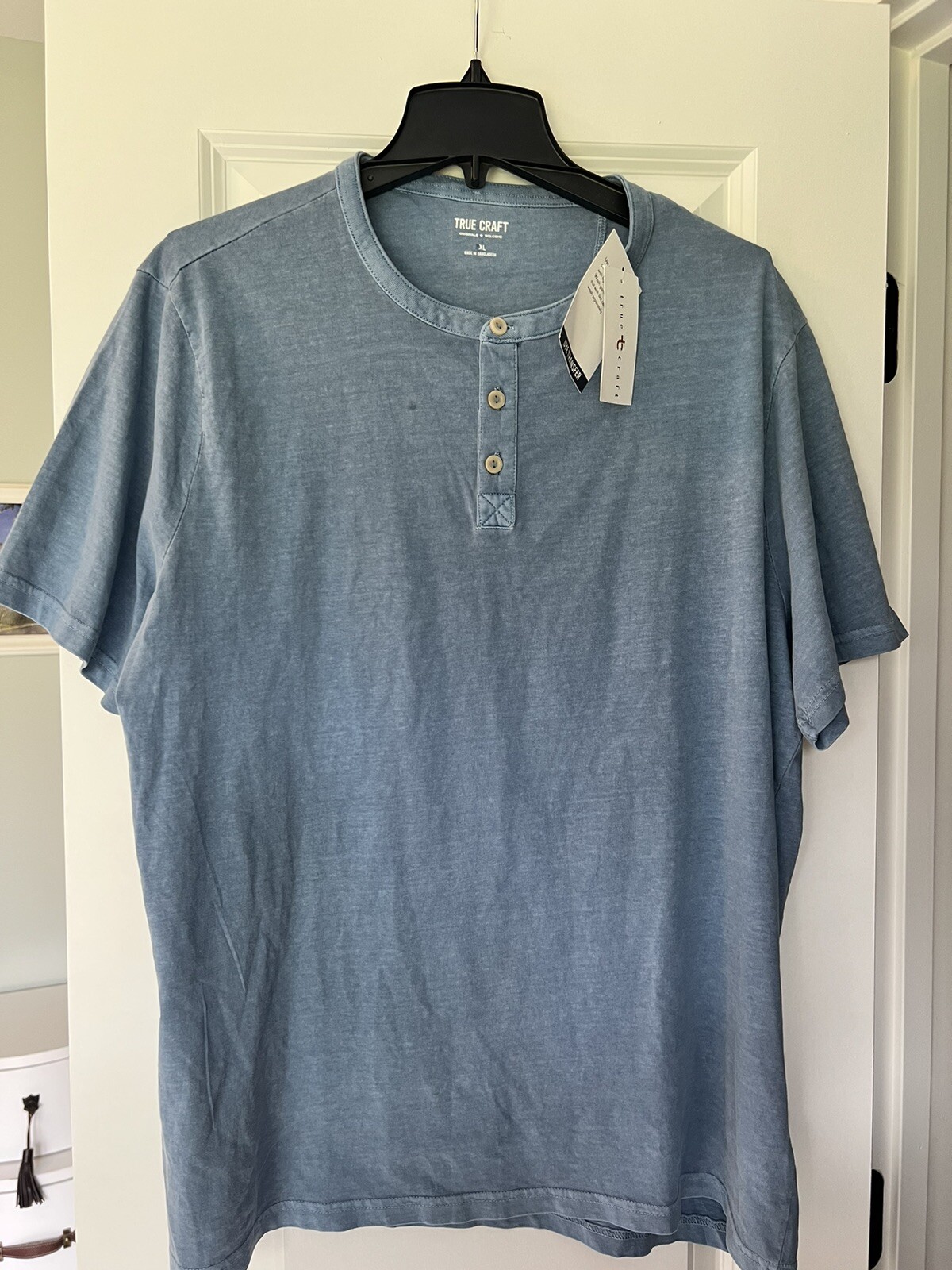 True Craft Men’s Henley T-Shirt Blue NWT Size XL Spring/Summer see description gallery