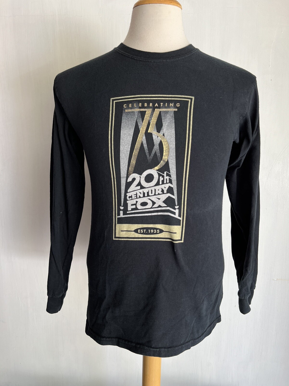 20TH CENTURY FOX (2011) Official 75th Anniversary Long Sleeve T-Shirt Size Small gallery