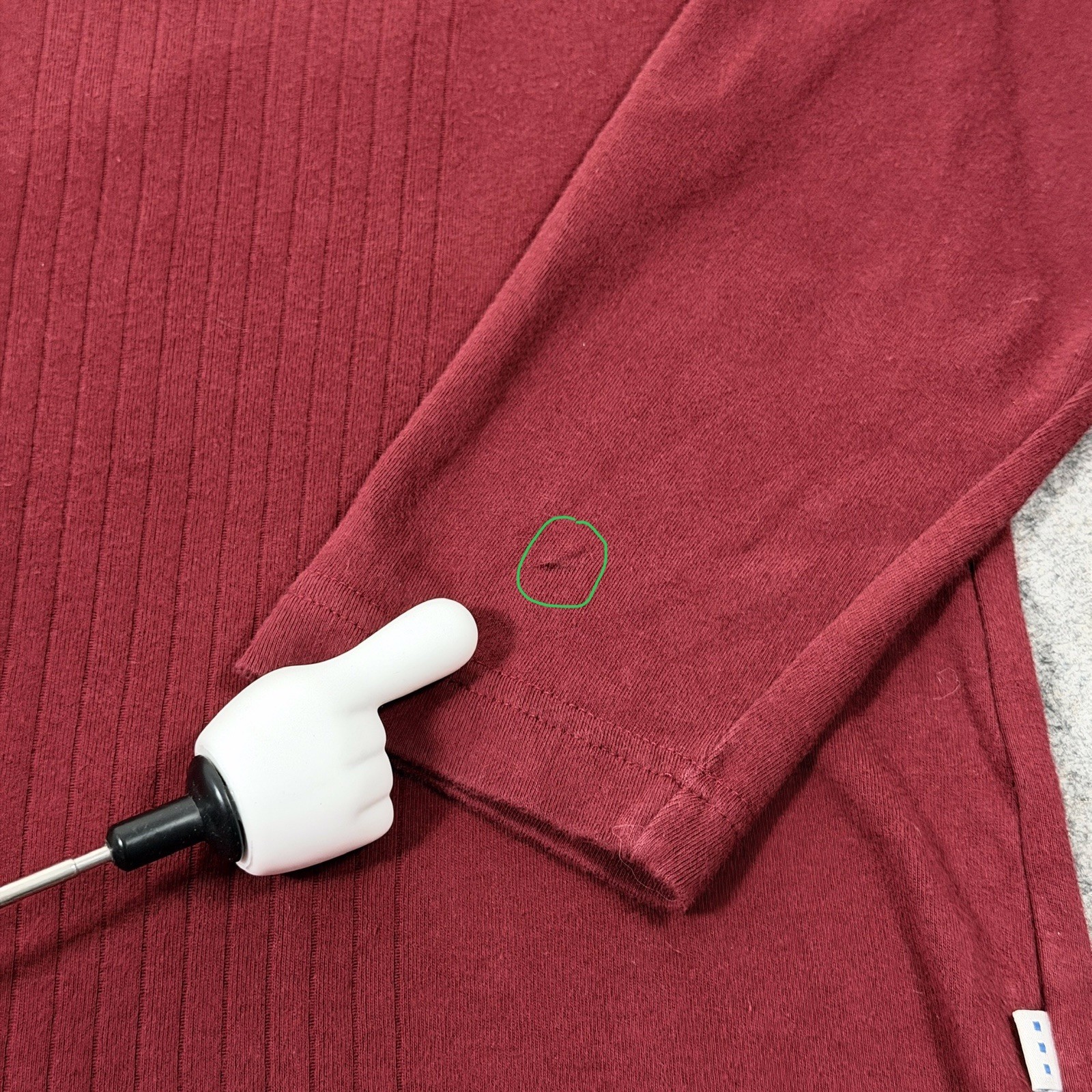 Covington Long Sleeve Pullover Ribbed Knit V-Neck Shirt Fits Men’s Sz Large Red gallery