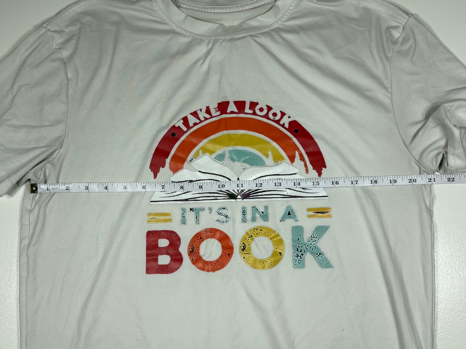 Unbranded T Shirt Adult Unisex Size Unknown White Graphic Reading Book Tee gallery