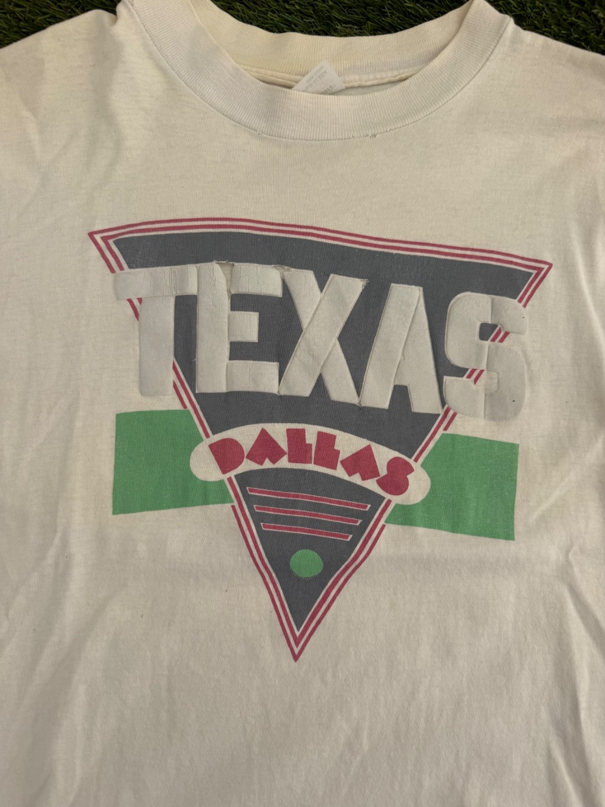 Vintage 80s Dallas Texas Distressed Men's Large White Stedman T-shirt Tee gallery