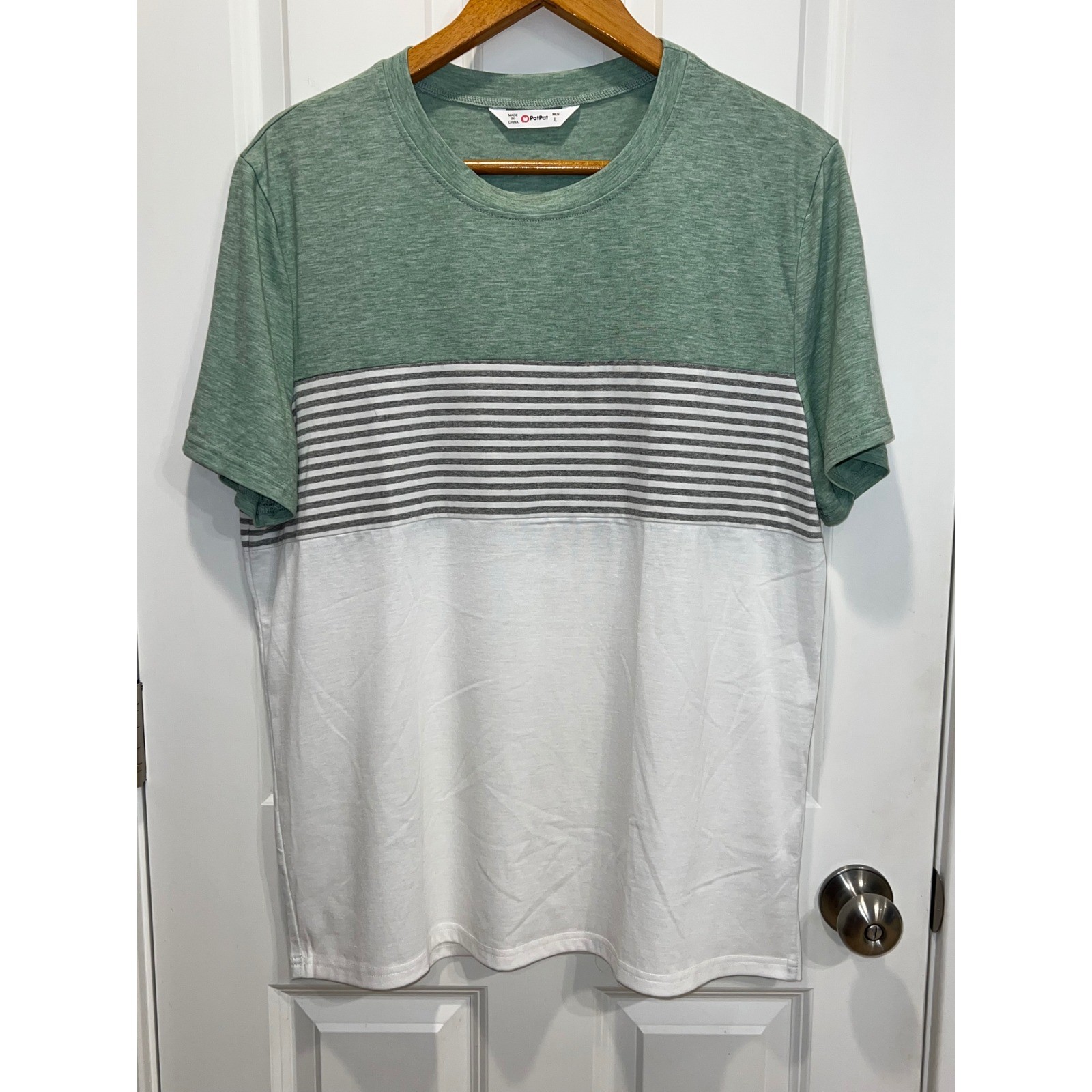 PatPat Mens Large Color Block T-Shirt - Green, White, Striped - Casual Top gallery