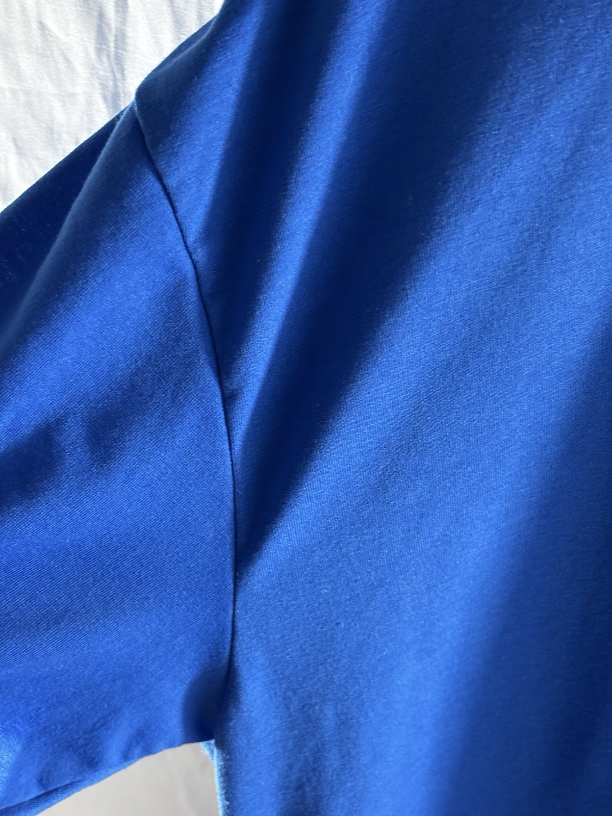 Mens Pullover T- Shirt Bright Blue Polyester Easy Care Unbranded No SIZE READ gallery