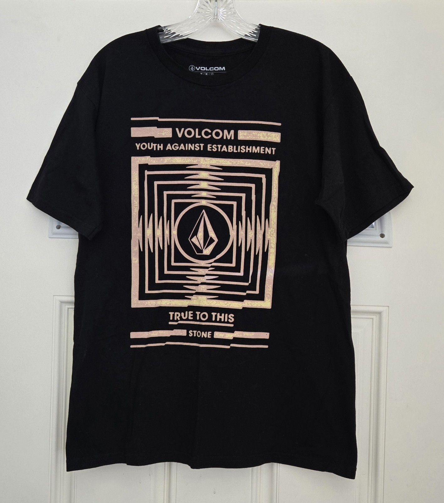 VOLCOM Black T-Shirt Youth Against Establishment-True to this Stone Size M
