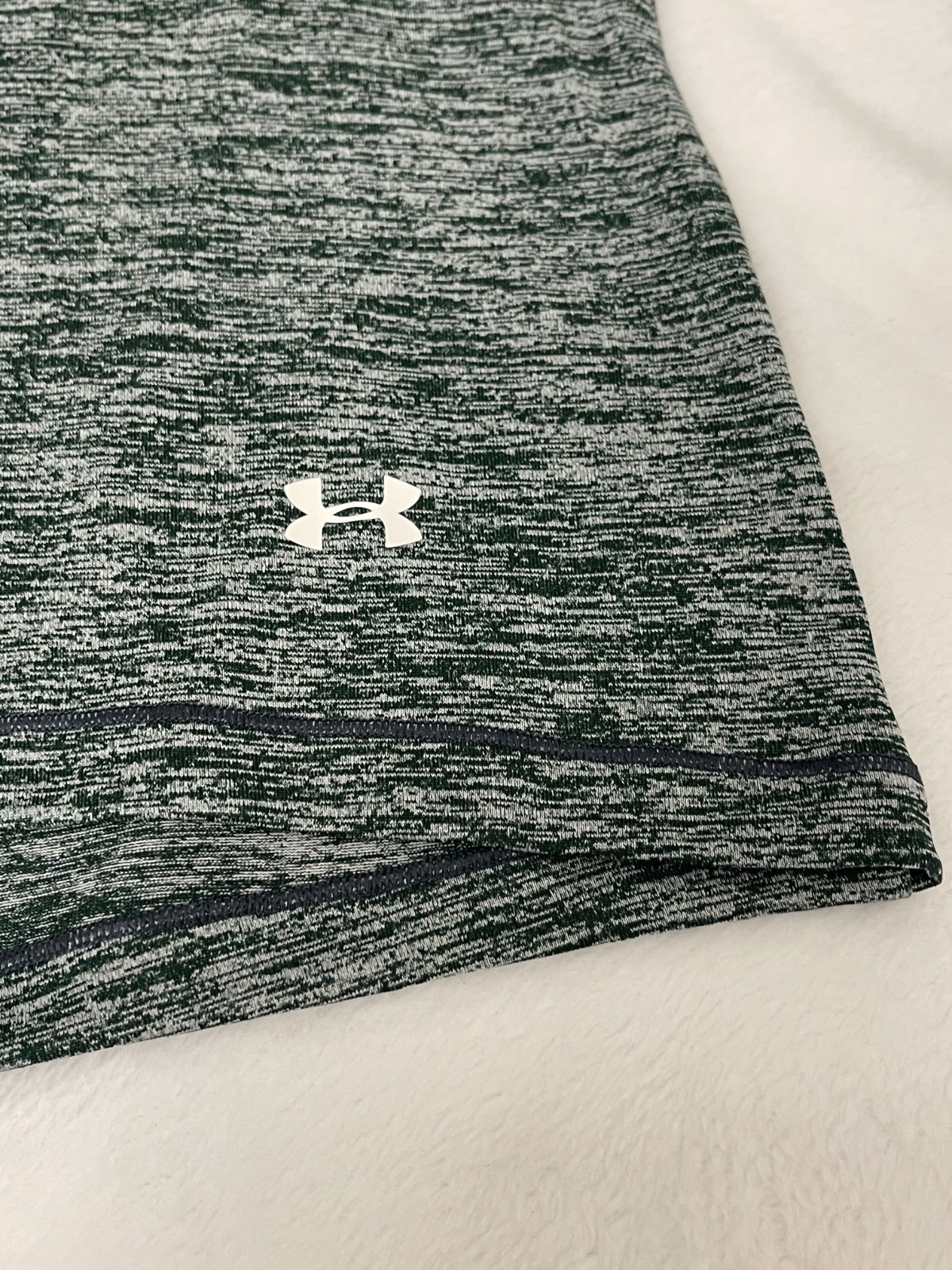 Under Armour Men Long Sleeve Semi-Fitted Heat Gear Size Medium Grey Green gallery