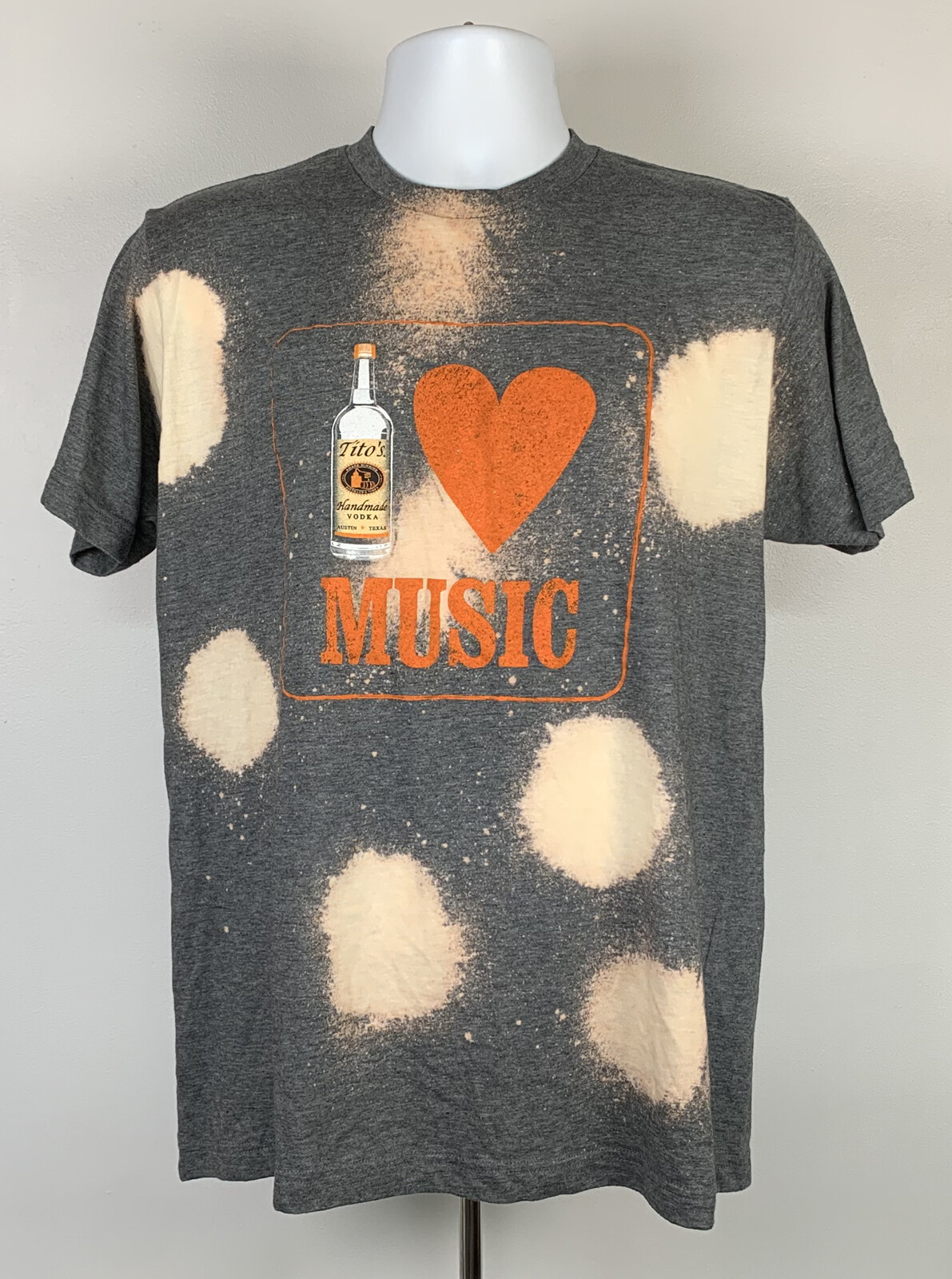 Tito's Vodka Heart I Love Music T Shirt Mens Large Poly cotton Blend Spotted gallery