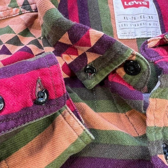 Levi's multicoloured Aztec button up shirt Size XL gallery