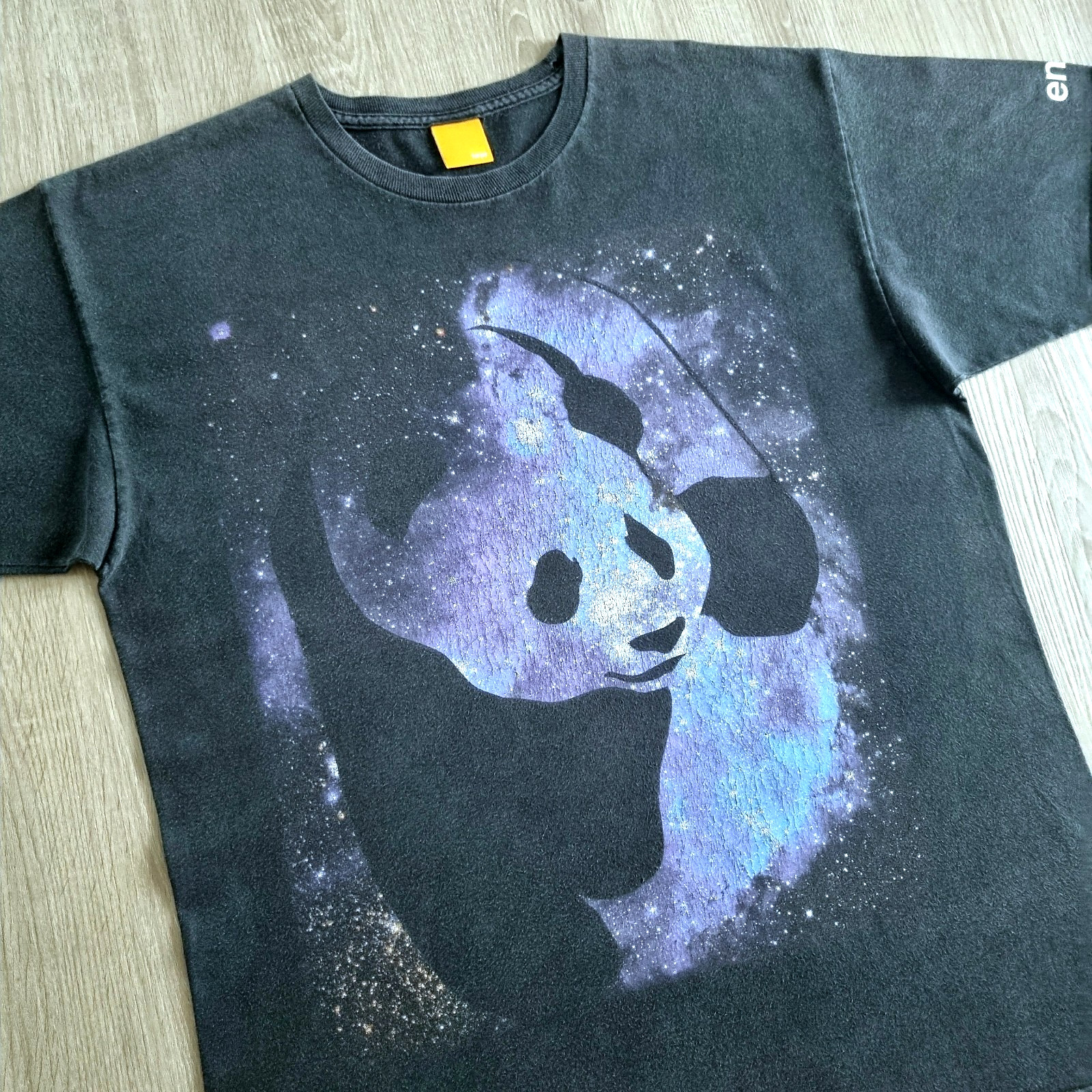 Vintage ENJOI Skateboards Shirt L Skate Panda OVP Anime Almost Blind Baker Space gallery