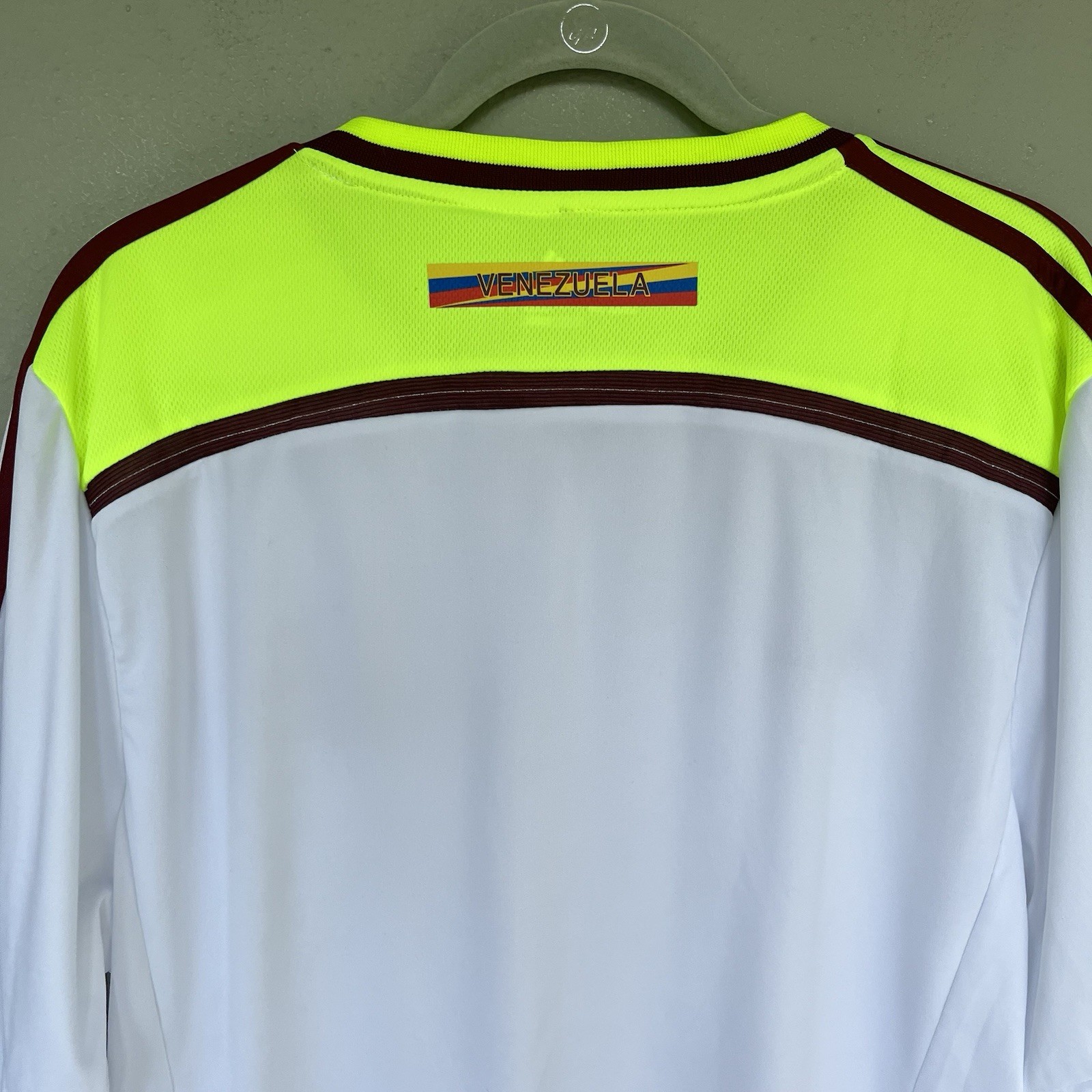 Adidas 2014-2015 Venezuela FVF Away Soccer Jersey XL Long Sleeve White Yellow gallery