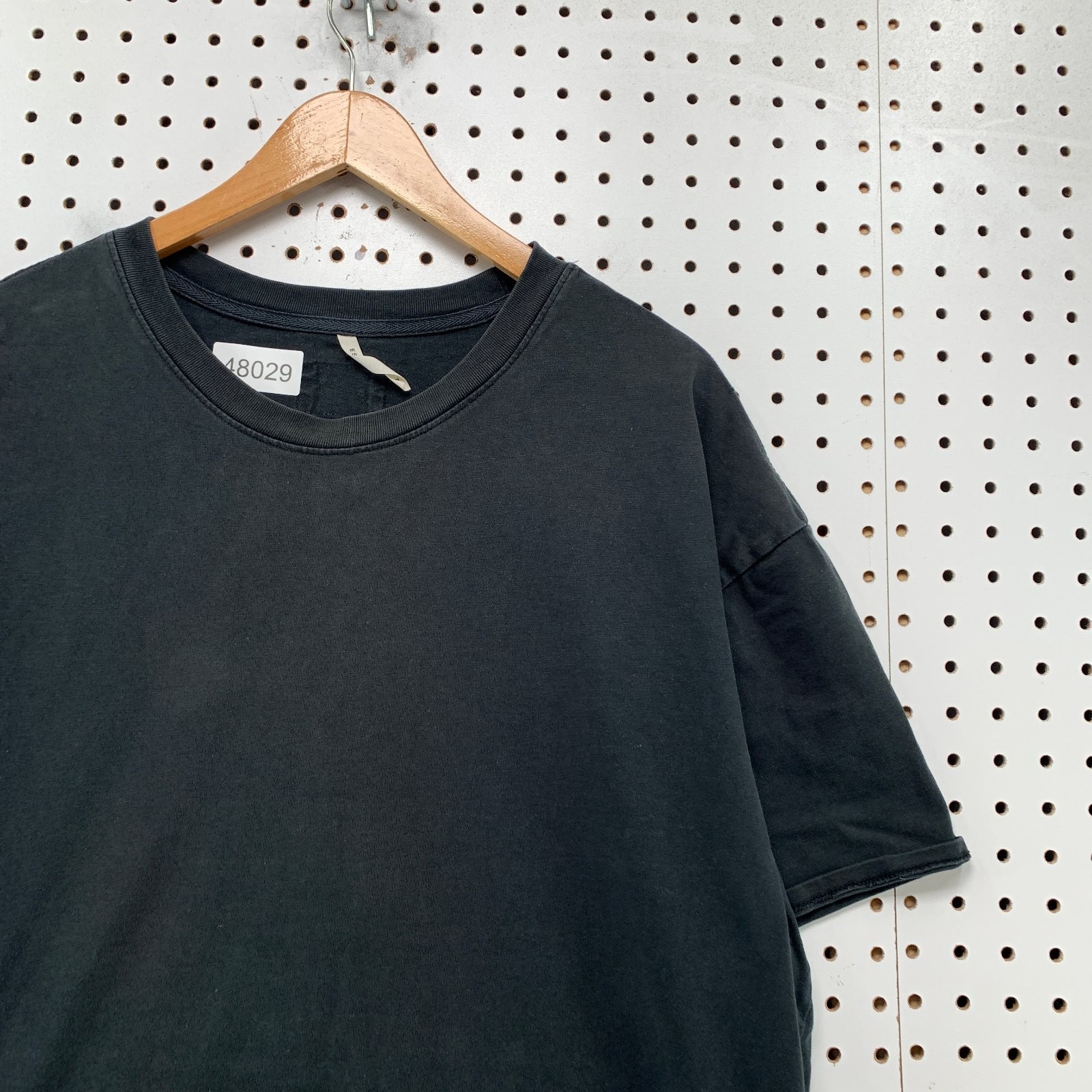 Essential FOG Fear Of God T Shirt Mens Medium Faded Black Oversized gallery