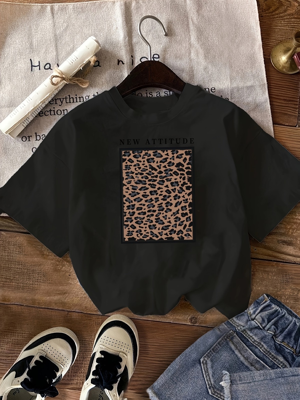 Women’s Casual Sport Letter Print Round Neck Short Sleeve T-Shirt√