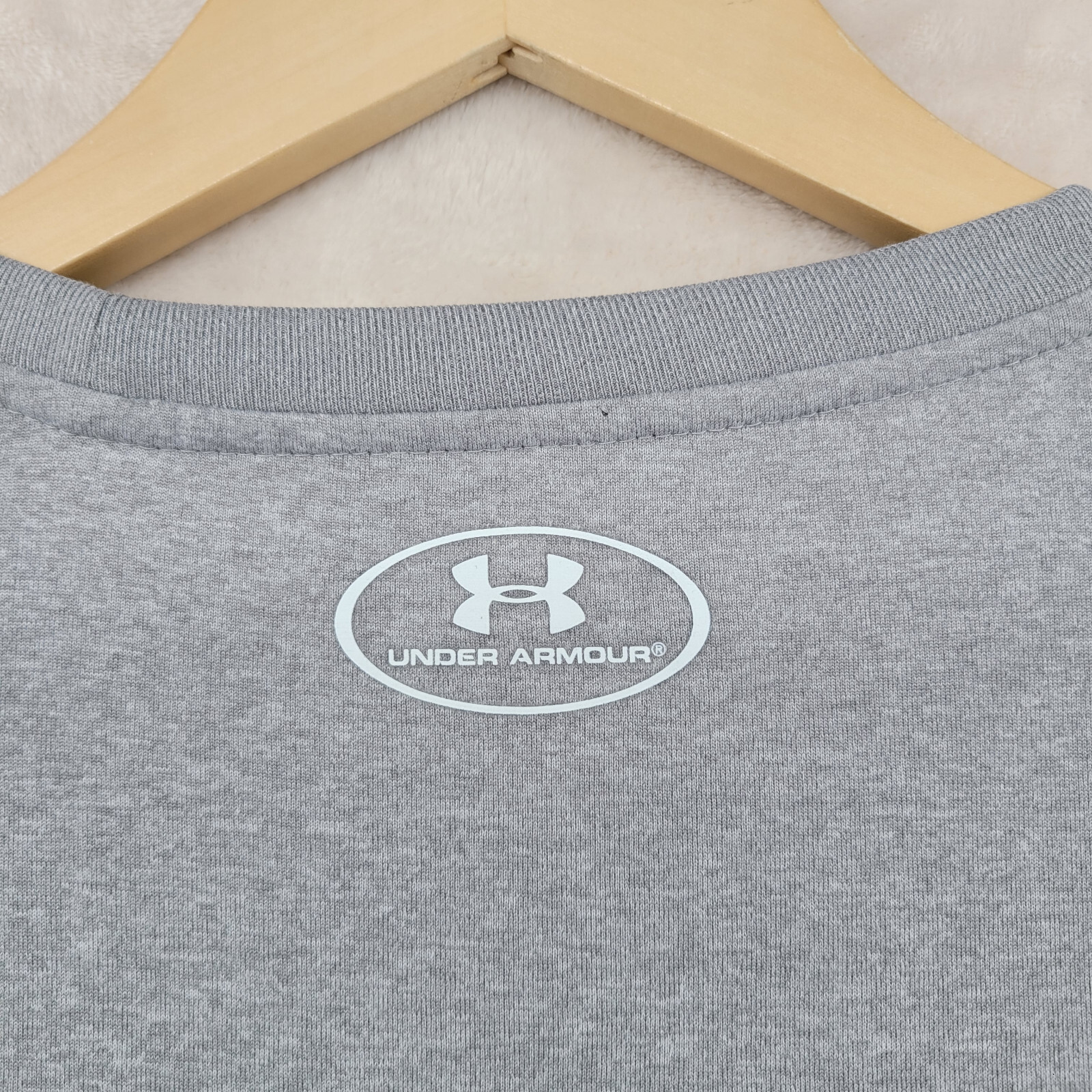 Under Armour Heatgear Loose Fit Men's Size 3XL Hunters Run Crew-Neck T-Shirt gallery