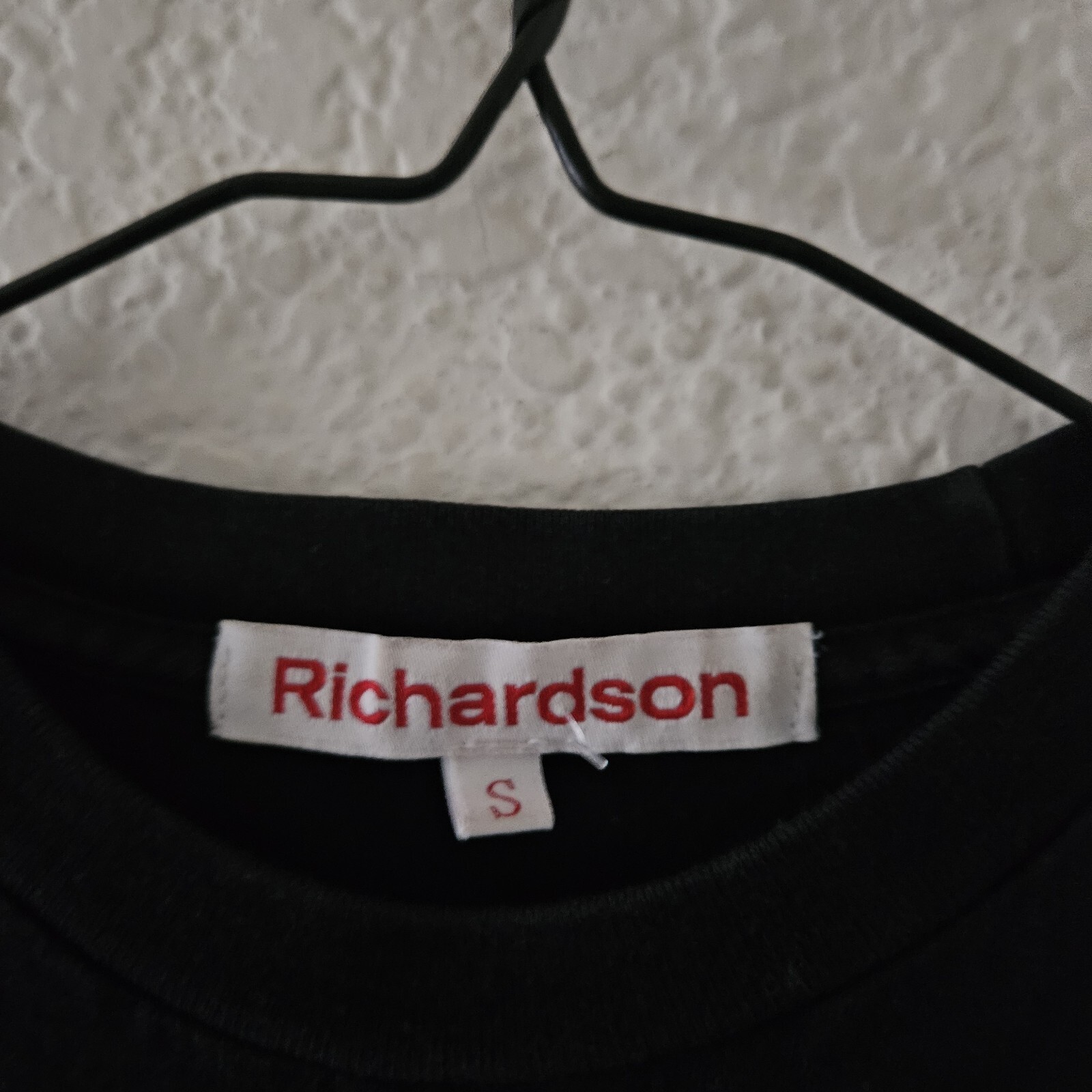 Richardson Magazine T-Shirt Size S Small preowned faded and distressed gallery