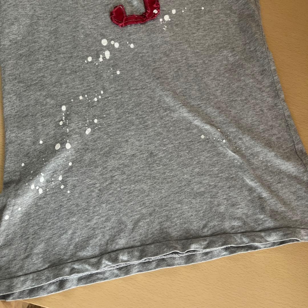 Abercrombie & Fitch Gray Paint Splatter Distressed Patch Logo Tee Size M gallery
