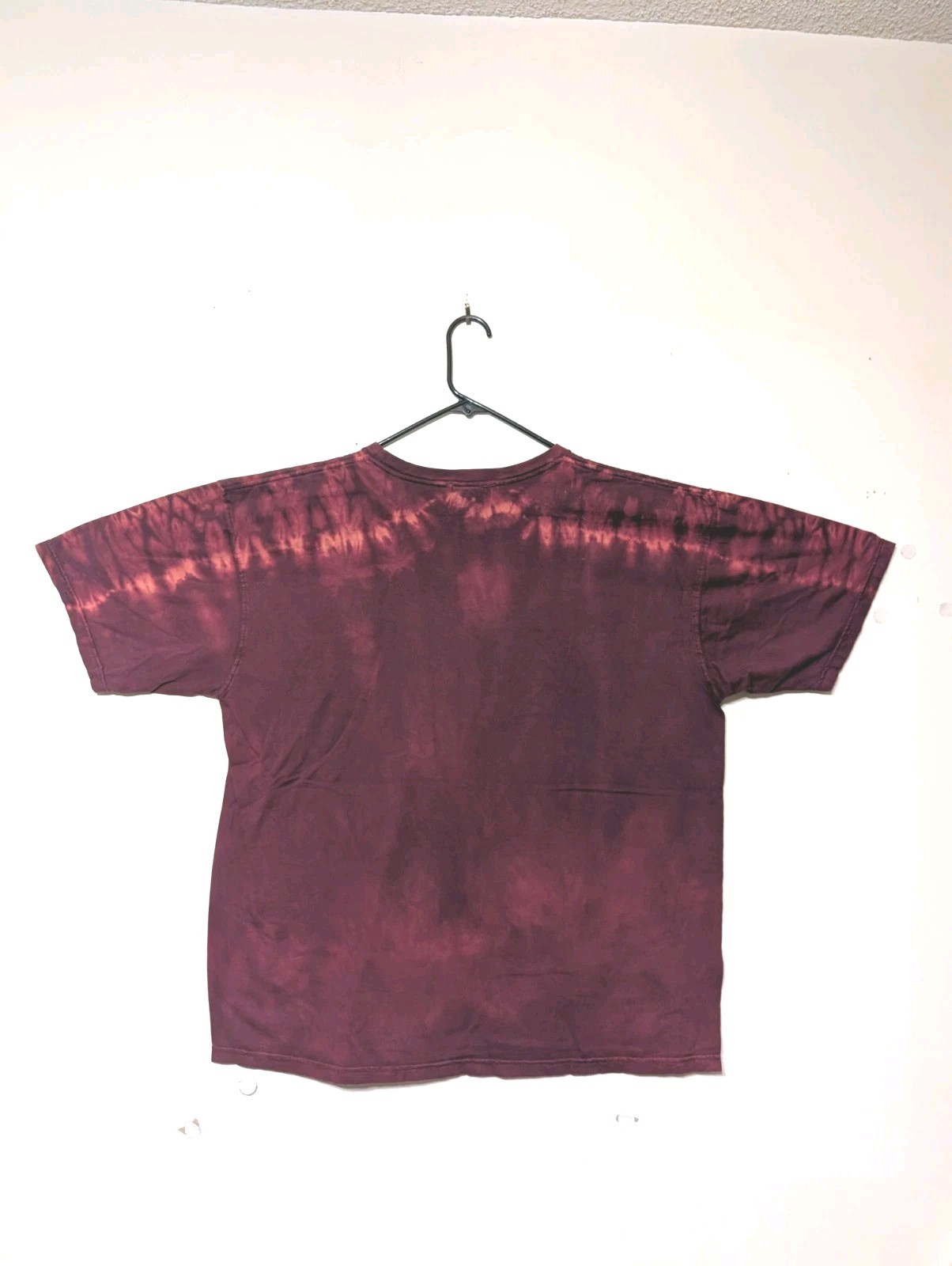 The Mountain Mens T-shirt Red Evolution Red Skull Dragon Retired Logo XL #5267 gallery