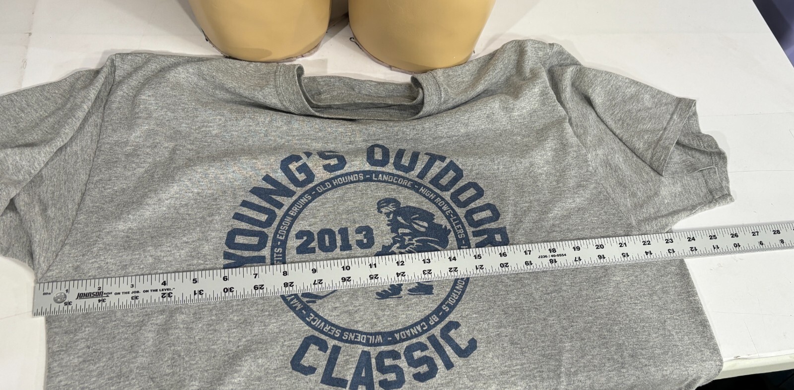 Young's Outdoor Hockey Classic Canada Mens League 2013 XL T-Shirt AS IS gallery