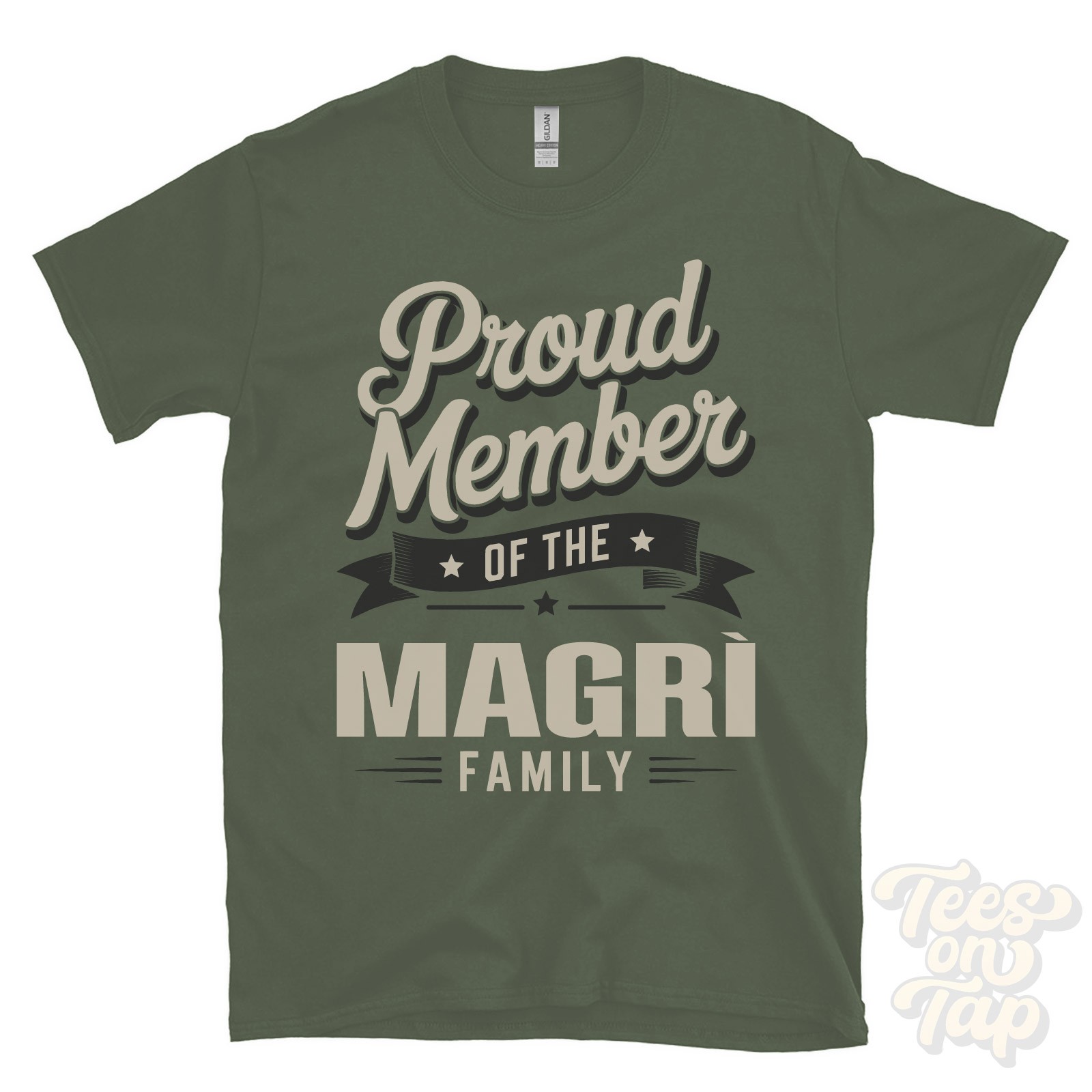 PROUD MEMBER OF THE MAGRÌ FAMILY T-SHIRT surname last name heritage ancestry