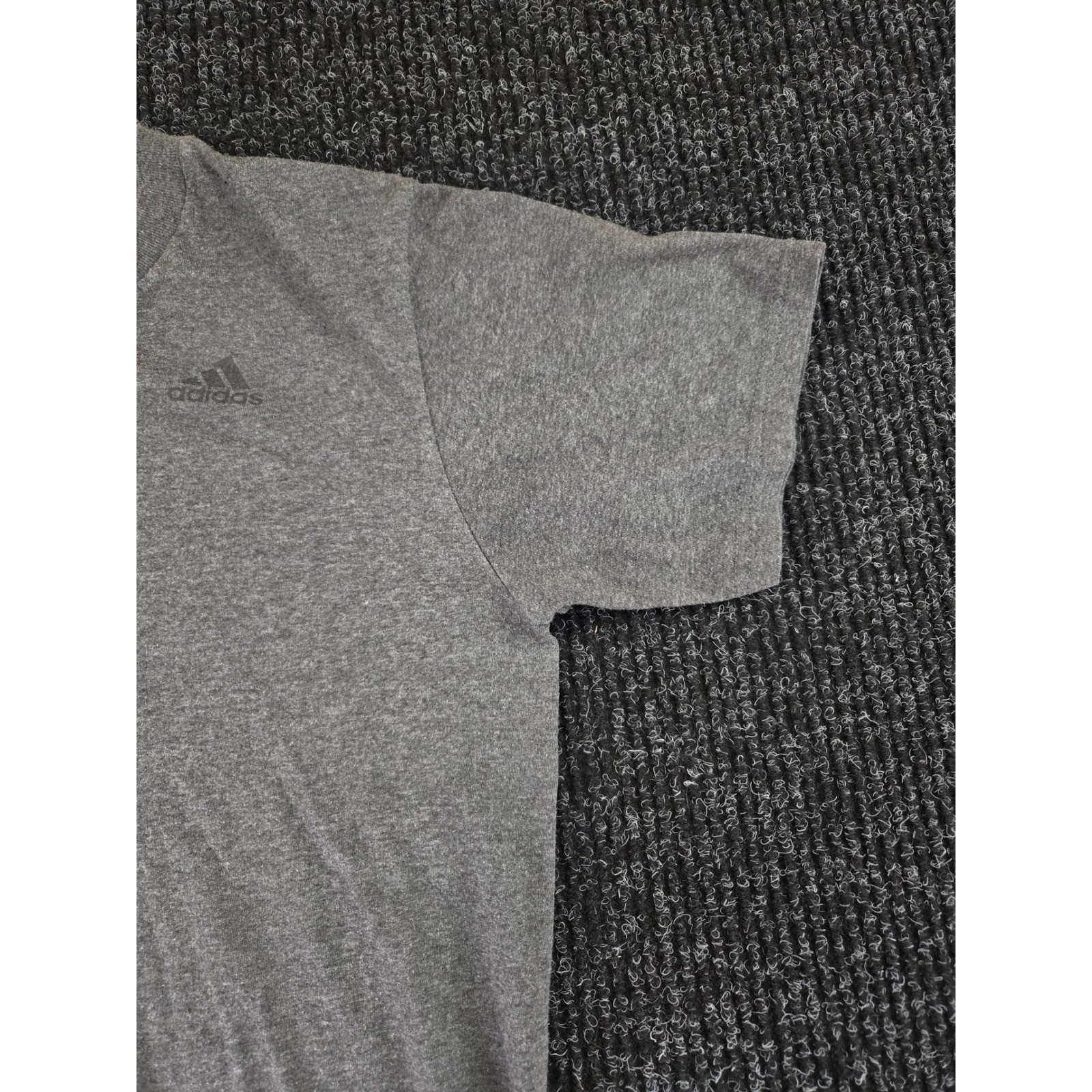 Adidas Mens The Go-To Tee Heather Grey Vertical Flag Graphic T-Shirt Small S/P gallery