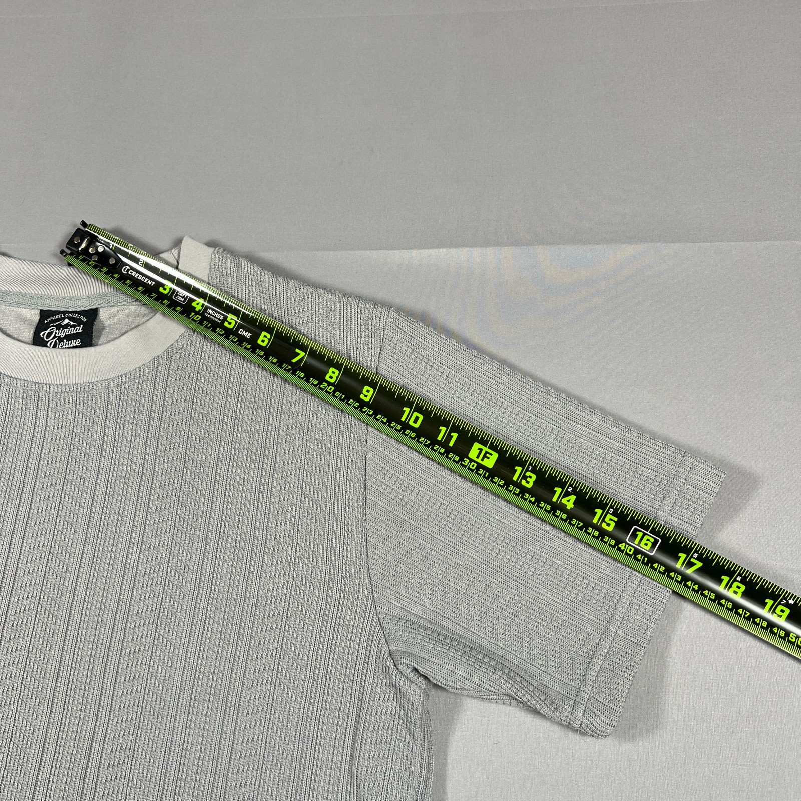 Original Deluxe Apparel T Shirt Mens Small Gray Ribbed Knitted Stretch Crew Neck gallery