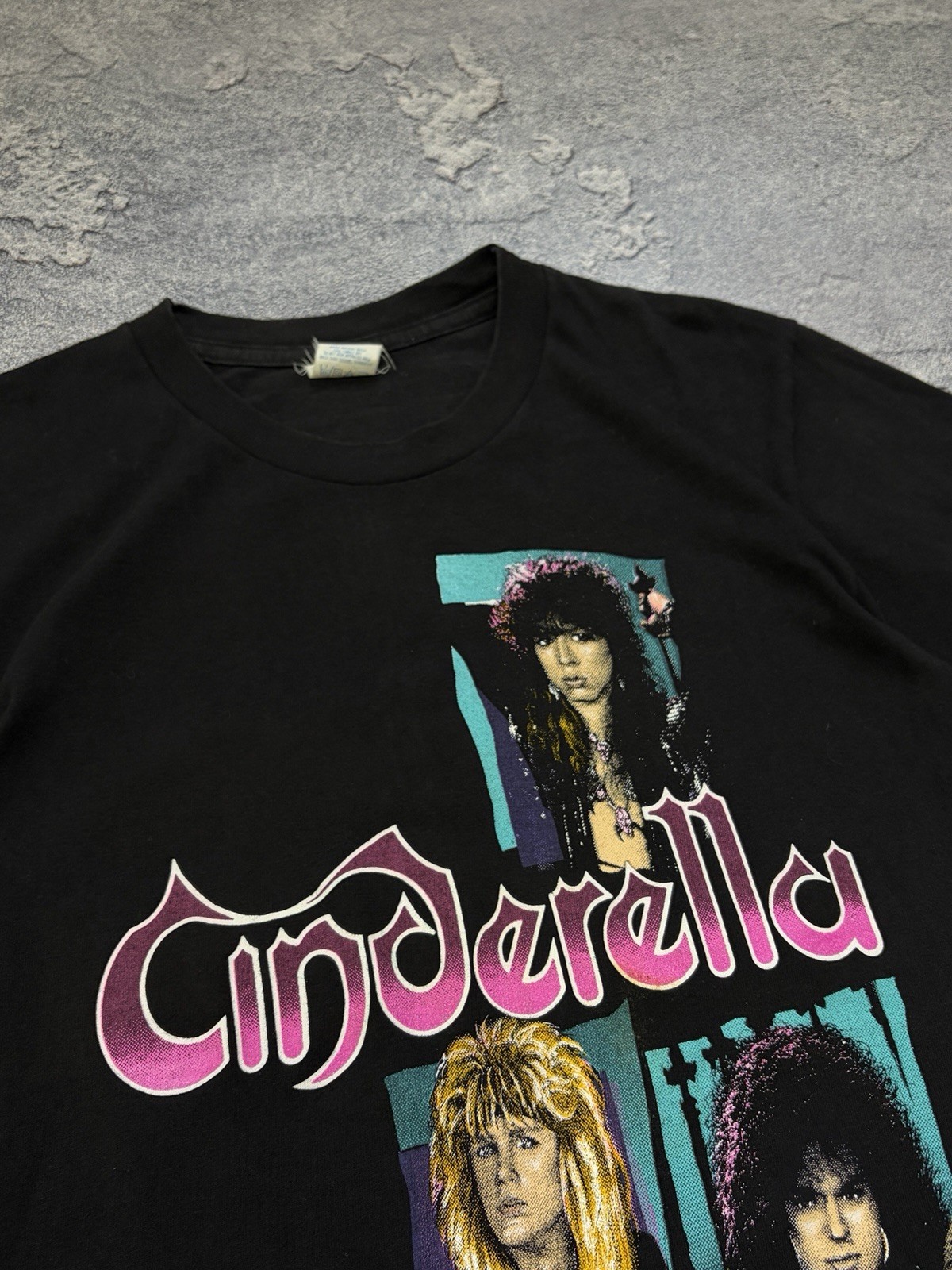Vintage Cinderella Band Shakes Europe Tour T Shirt Medium Glam Rock Hering RARE gallery