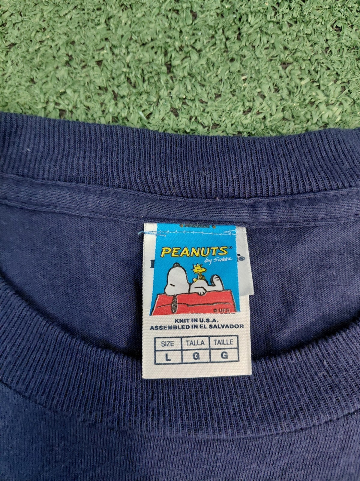 VINTAGE 90's Peanuts Tis The Season To Rock! Snoopy T Shirt Size Large gallery
